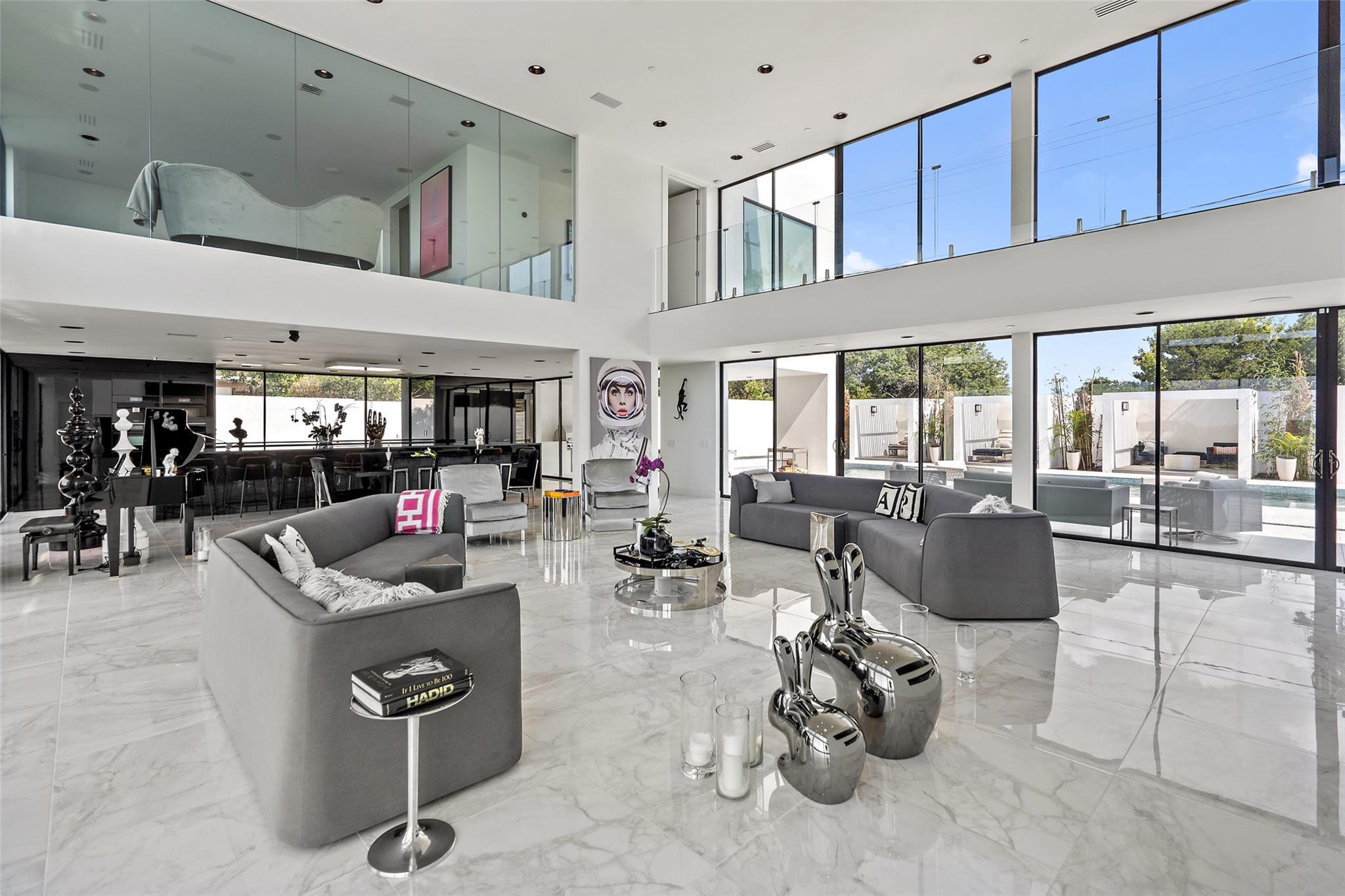 1501 Ridgecrest Dr, Austin, TX 78746