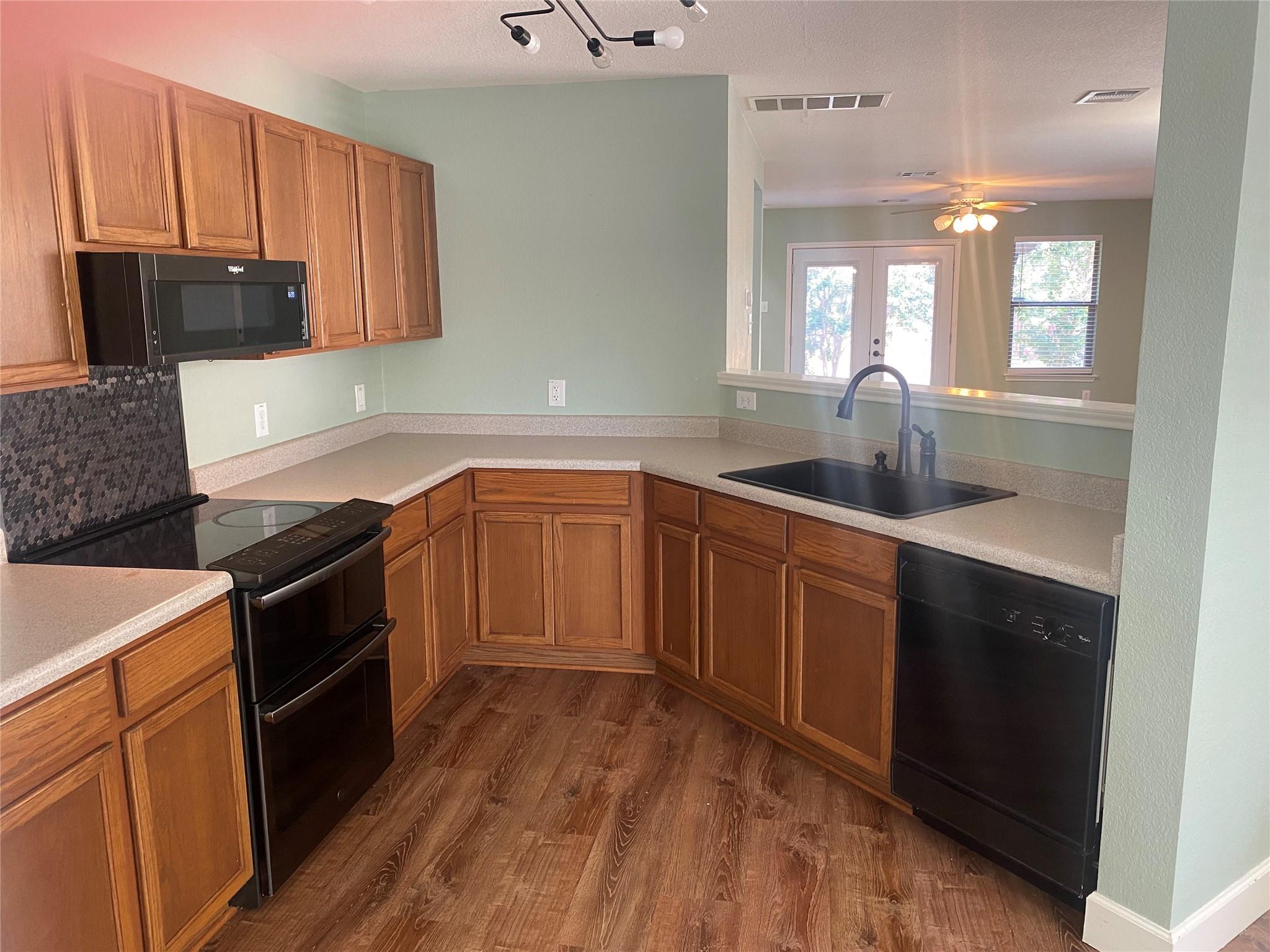 5628 War Admiral Dr, Del Valle, TX 78617