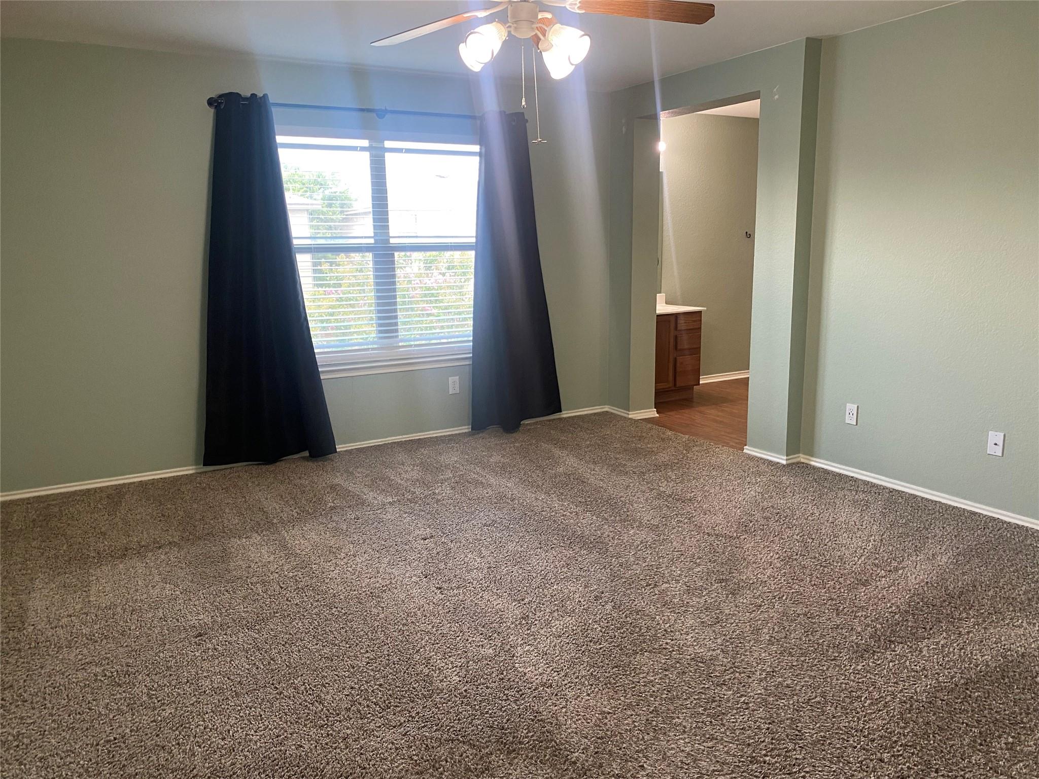 5628 War Admiral Dr, Del Valle, TX 78617