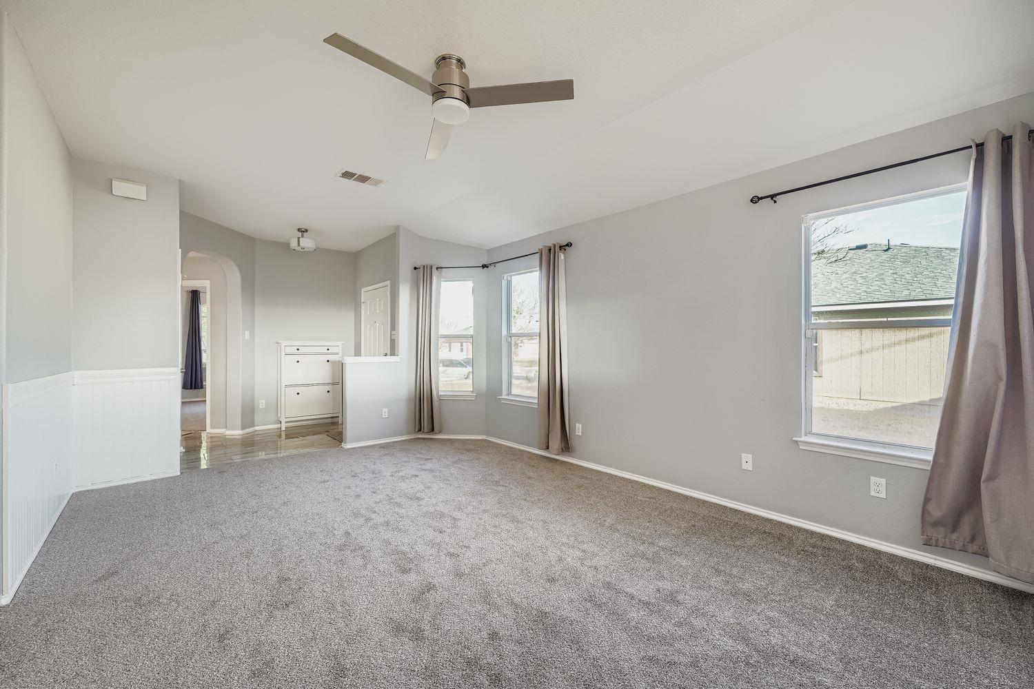 326 Wimberley St, Hutto, TX 78634