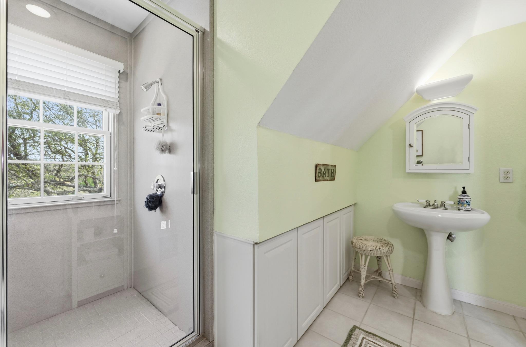 24415 Singleton Bend Rd E, Marble Falls, TX 78654