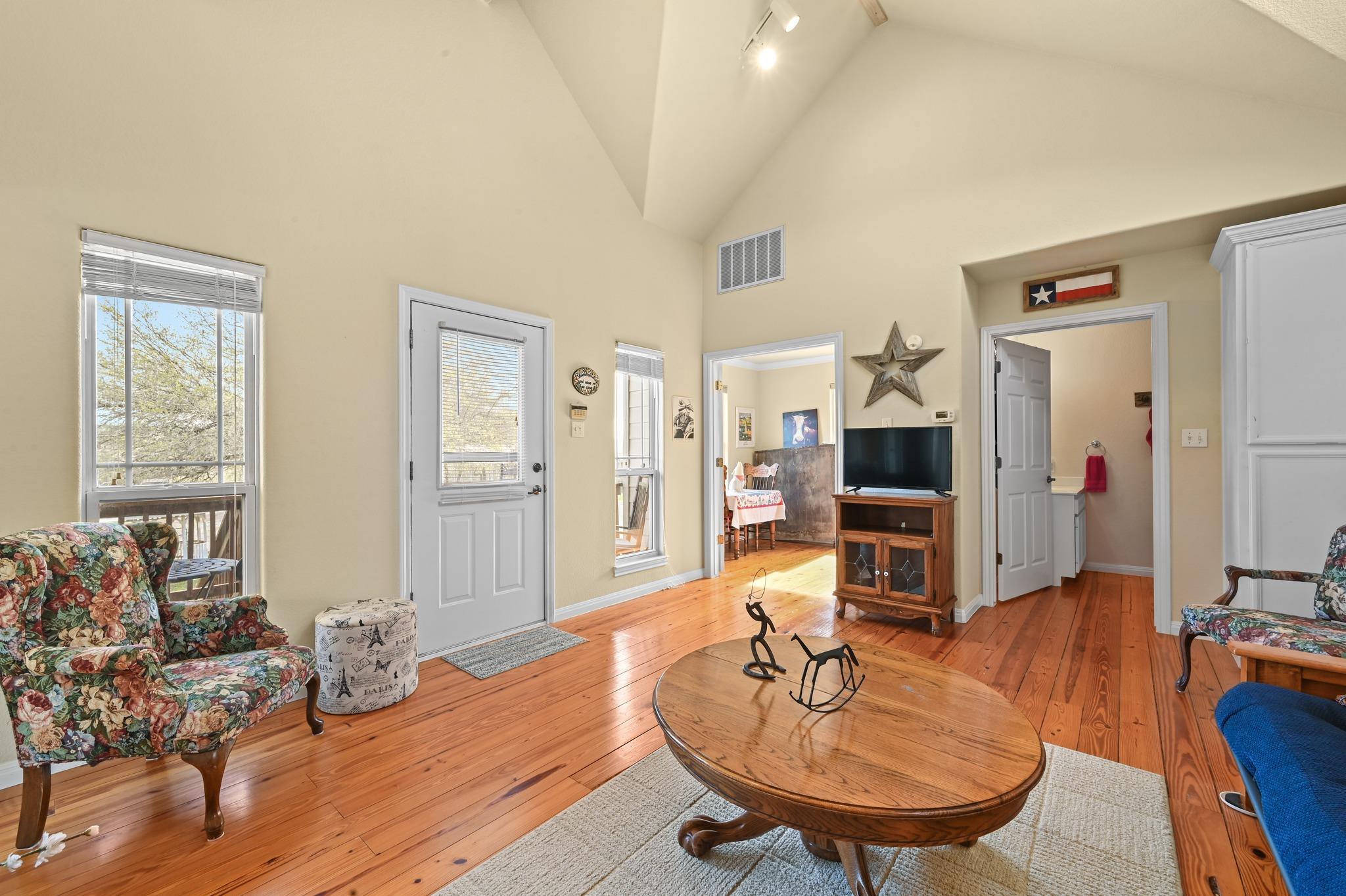 24415 Singleton Bend Rd E, Marble Falls, TX 78654