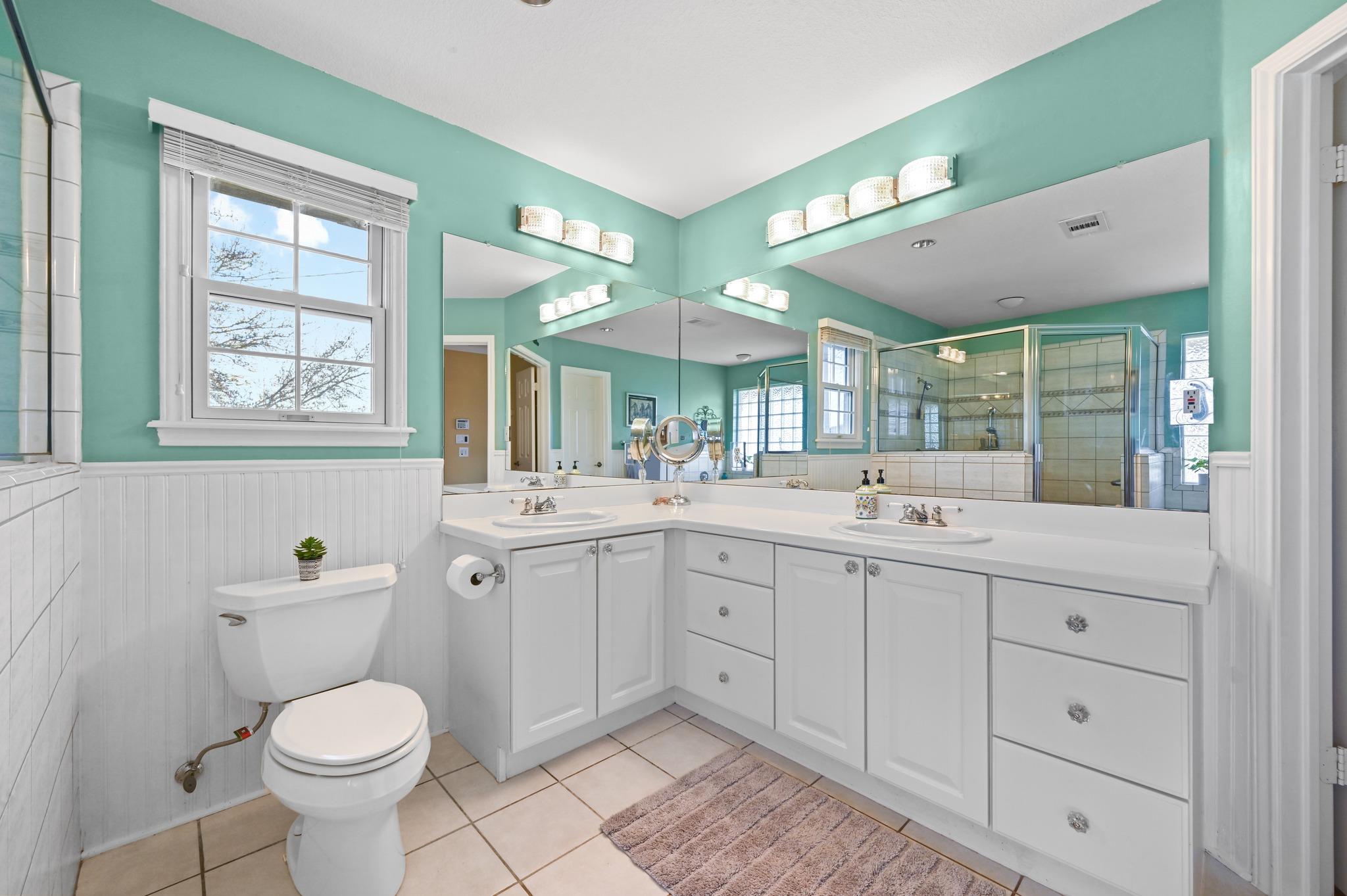 24415 Singleton Bend Rd E, Marble Falls, TX 78654