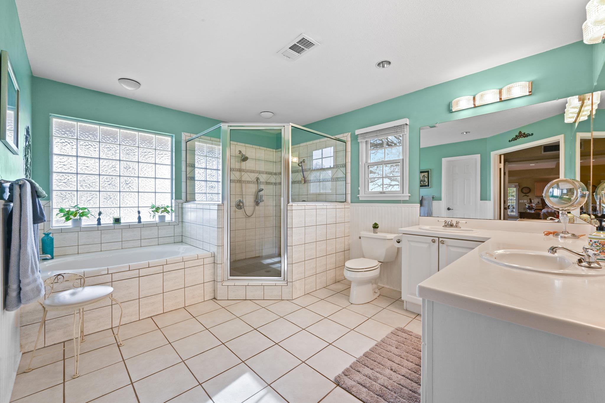 24415 Singleton Bend Rd E, Marble Falls, TX 78654