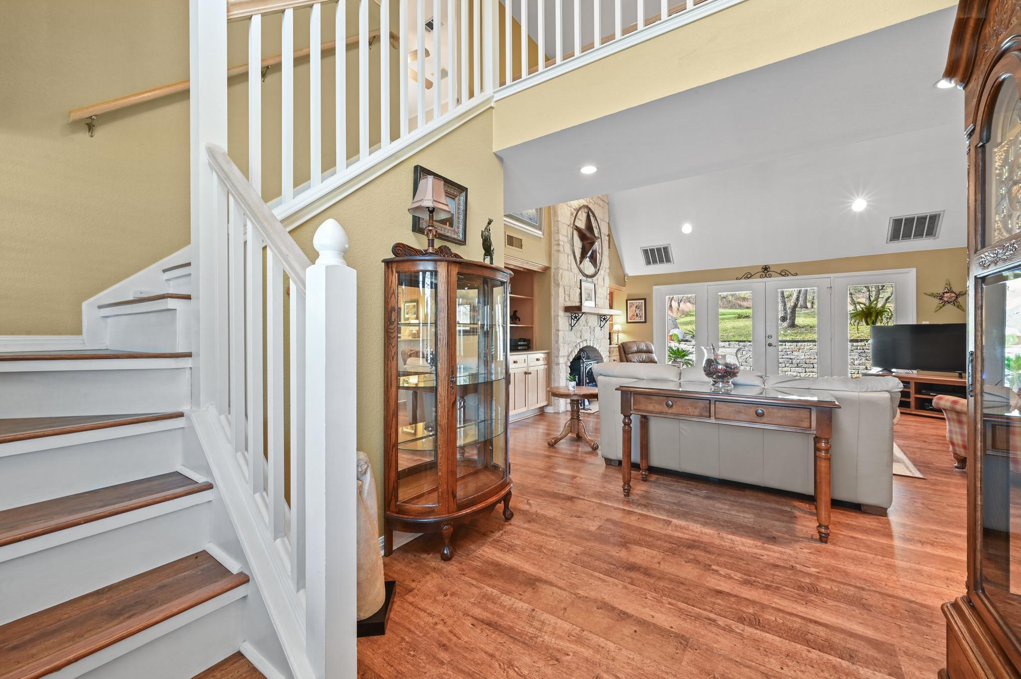 24415 Singleton Bend Rd E, Marble Falls, TX 78654