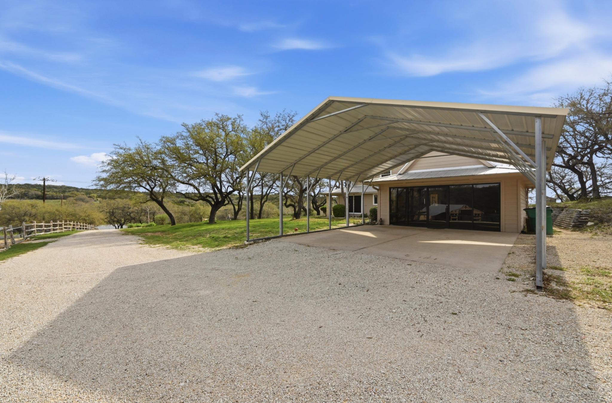 24415 Singleton Bend Rd E, Marble Falls, TX 78654