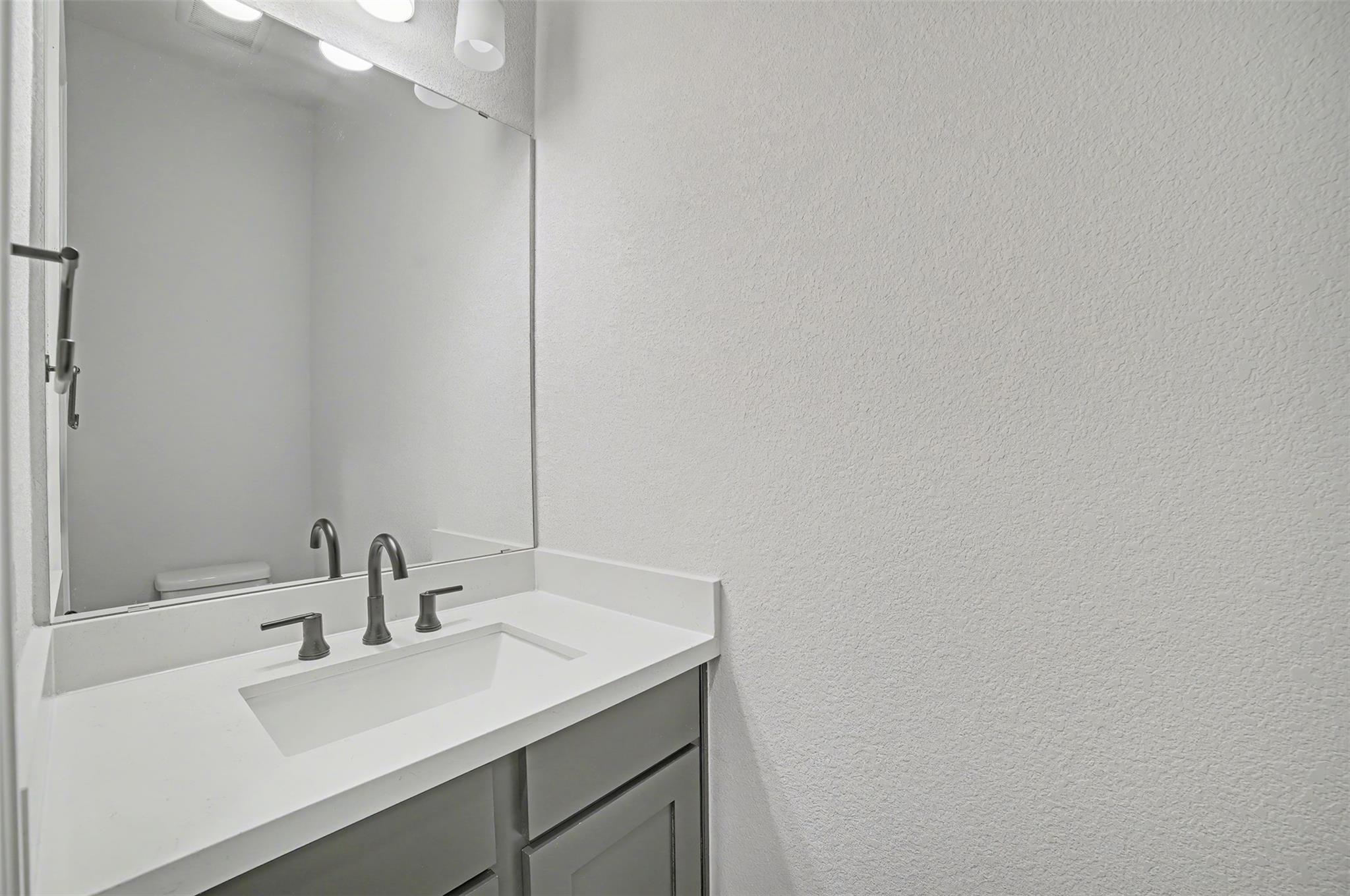 186 Prickly Poppy Loop, Kyle, TX 78640