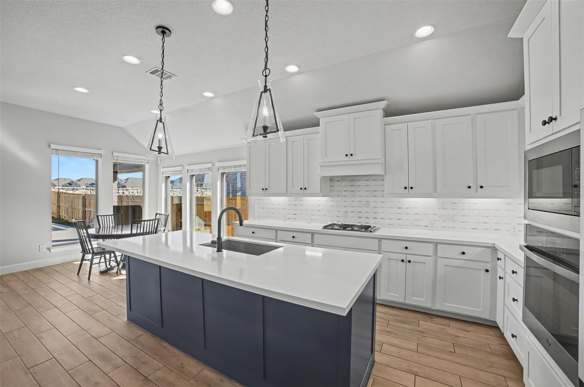 186 Prickly Poppy Loop, Kyle, TX 78640