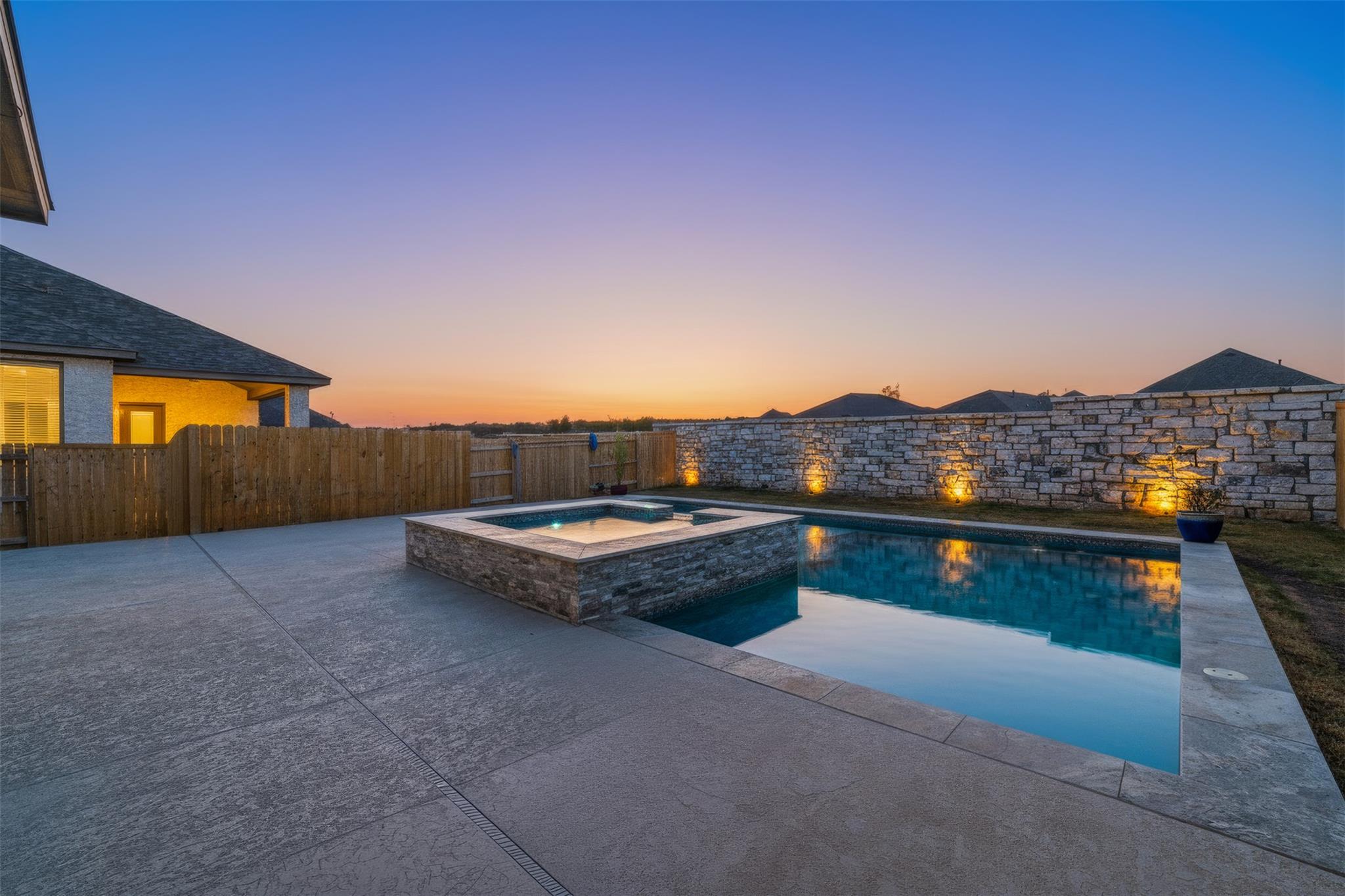 186 Prickly Poppy Loop, Kyle, TX 78640