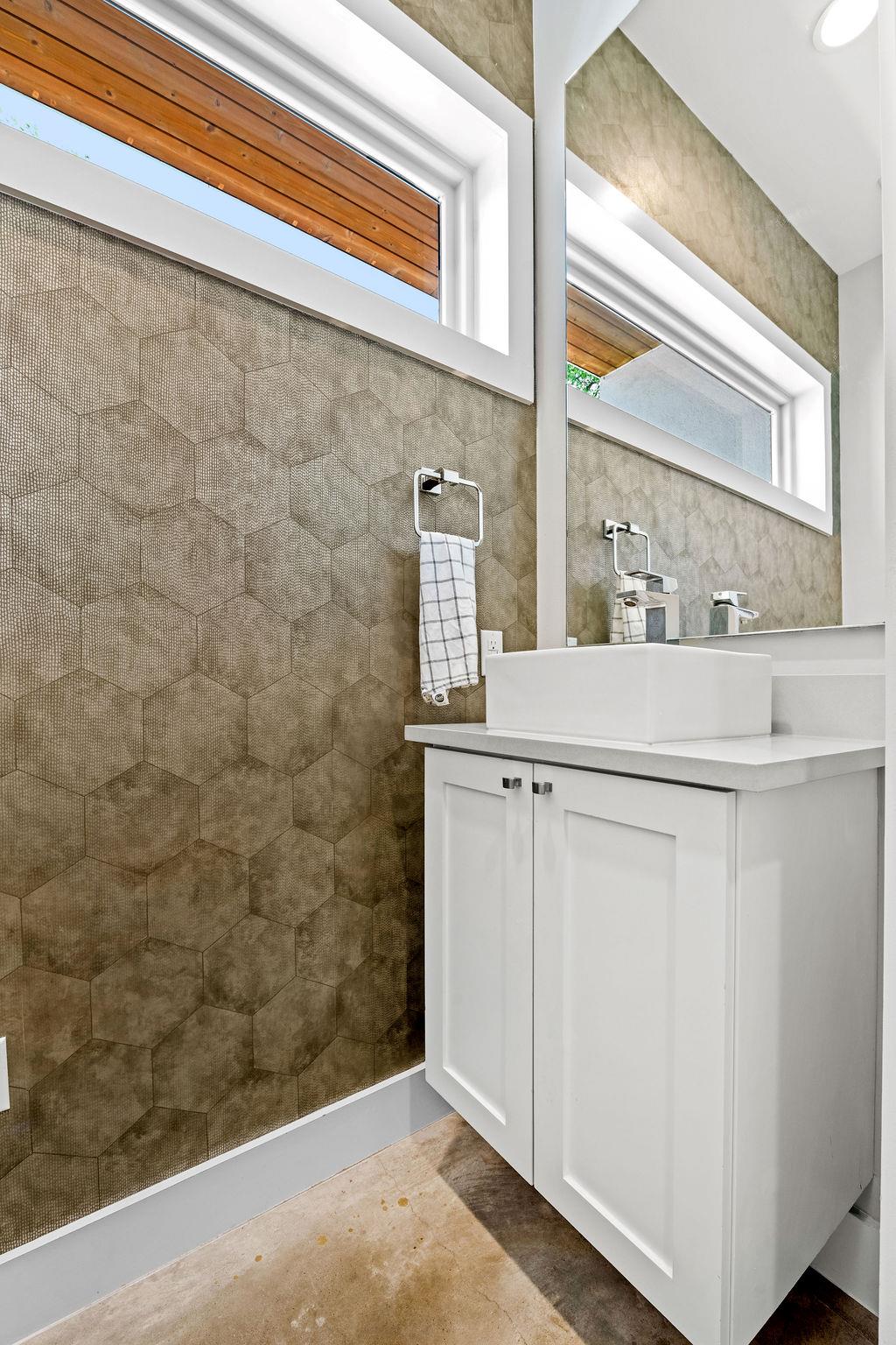 1912 Romeria Dr # B, Austin, TX 78757