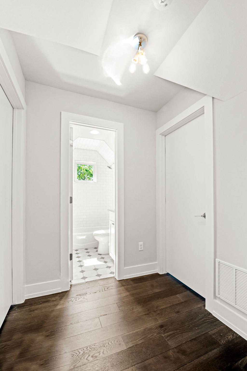 1912 Romeria Dr # B, Austin, TX 78757