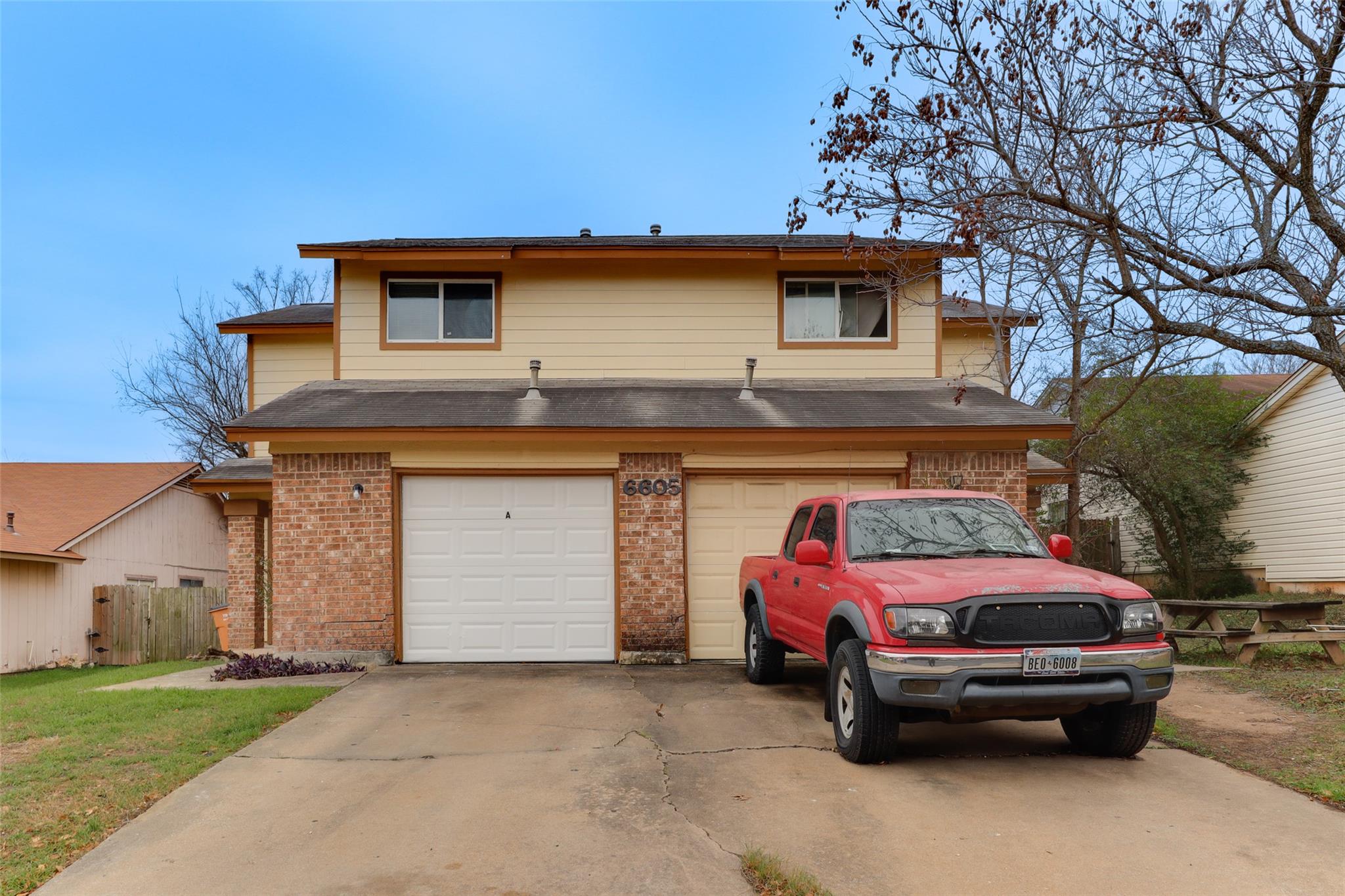 6605 Deatonhill Dr, Austin, TX 78745