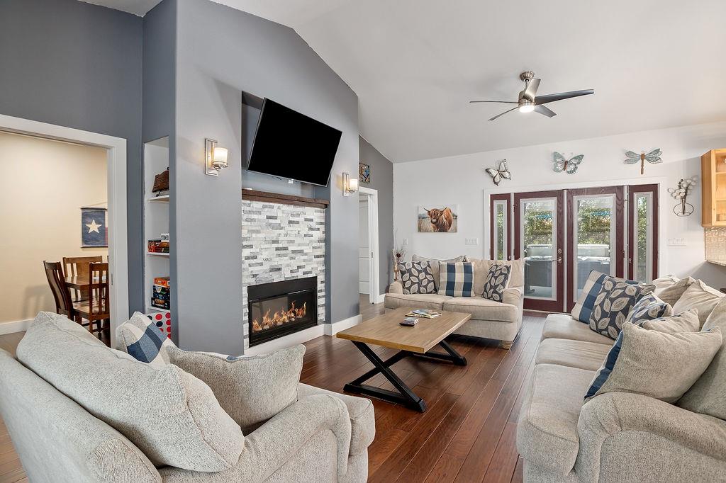 13326 Trautwein Rd, Austin, TX 78737