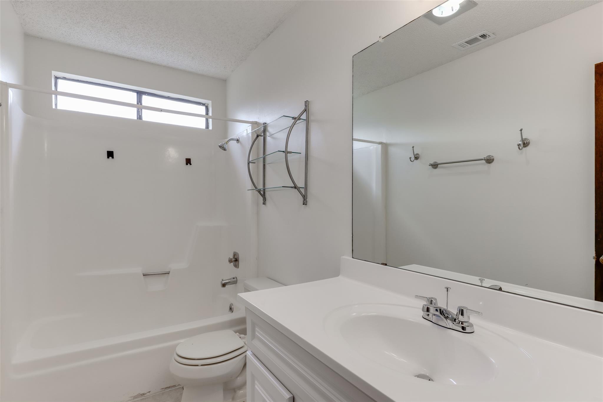 10401 WAGON GAP Dr, Austin, TX 78750