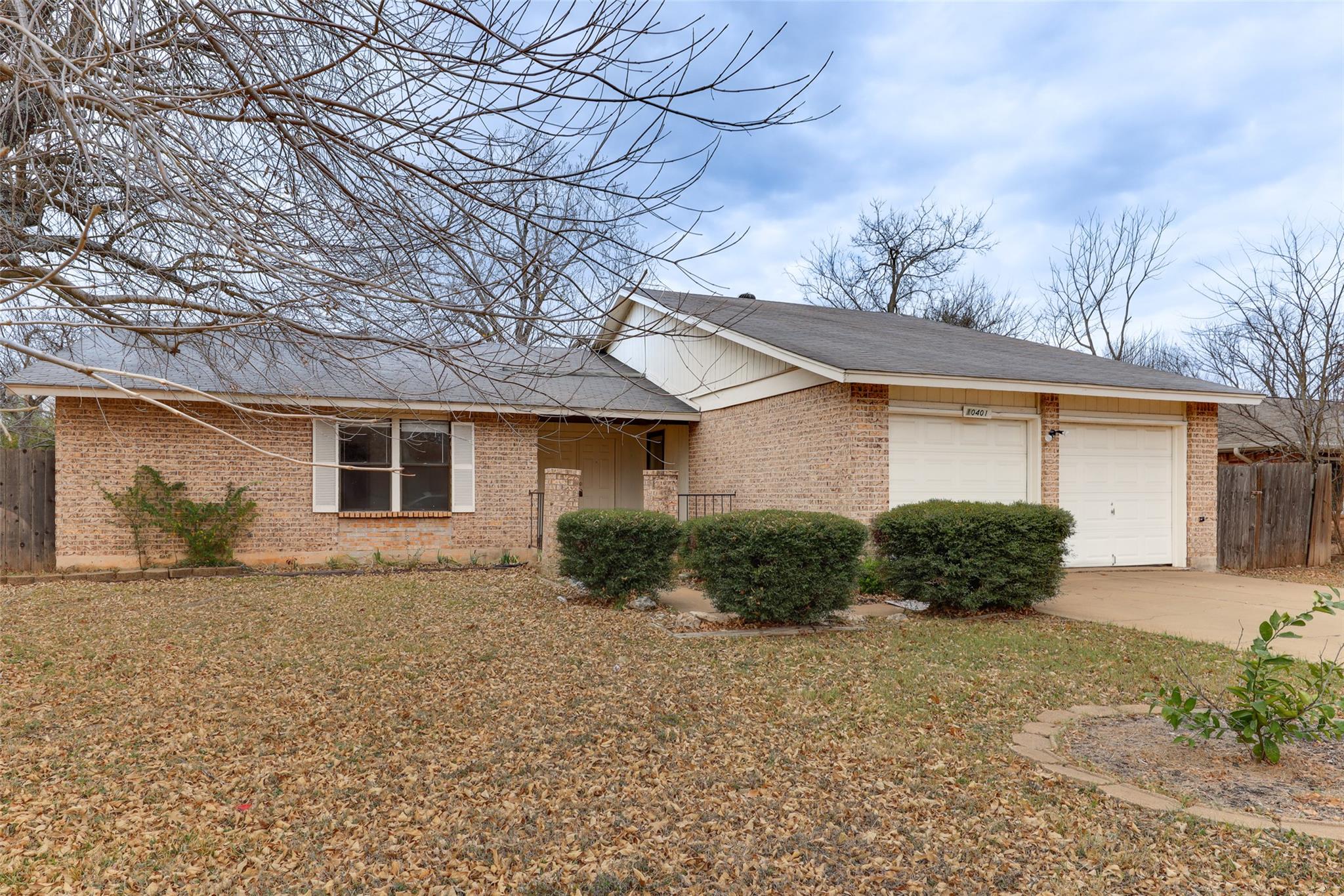 10401 WAGON GAP Dr, Austin, TX 78750