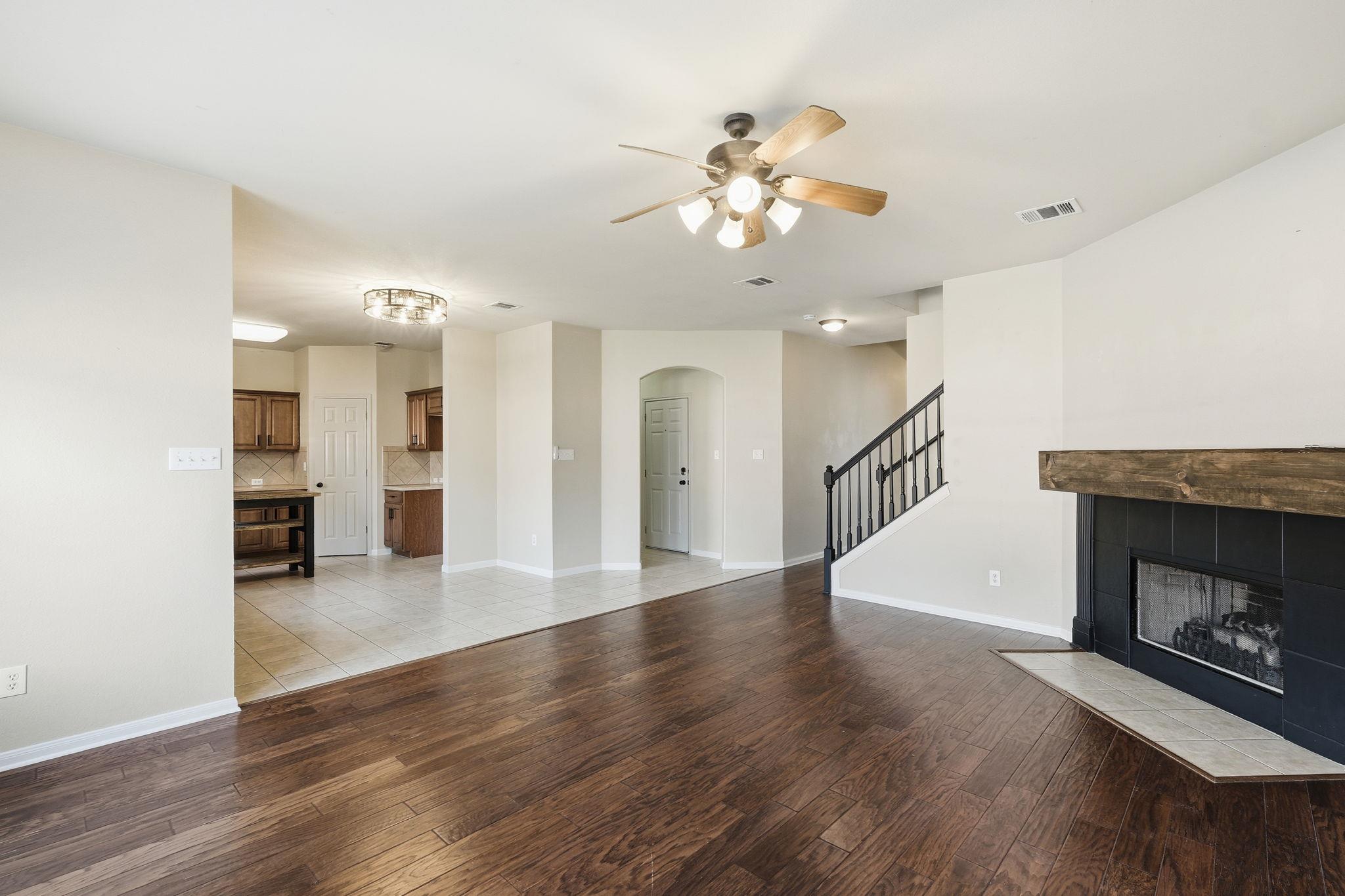 606 Fairmont Dr, Georgetown, TX 78628