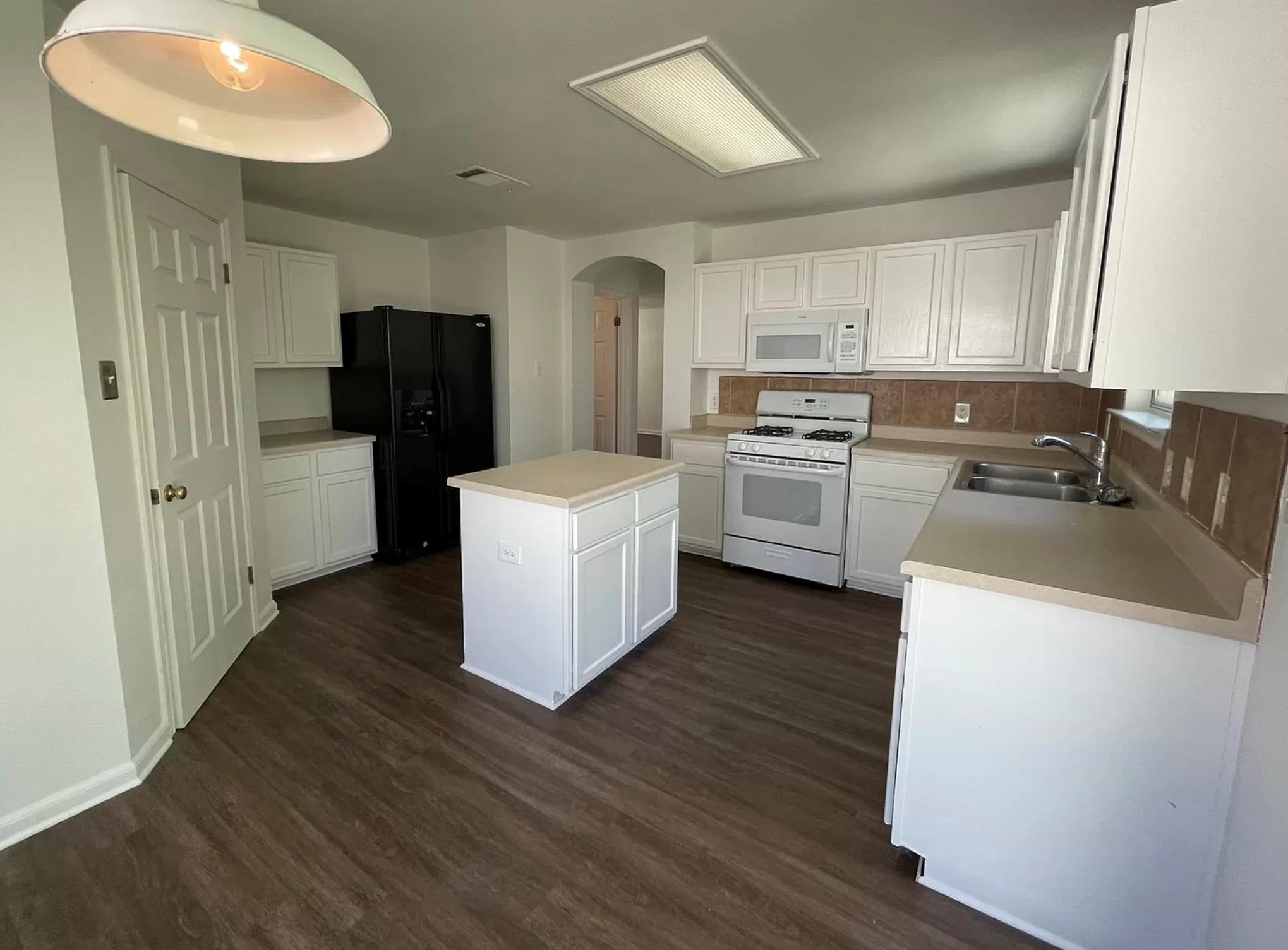 224 San Felipe, Kyle, TX 78640