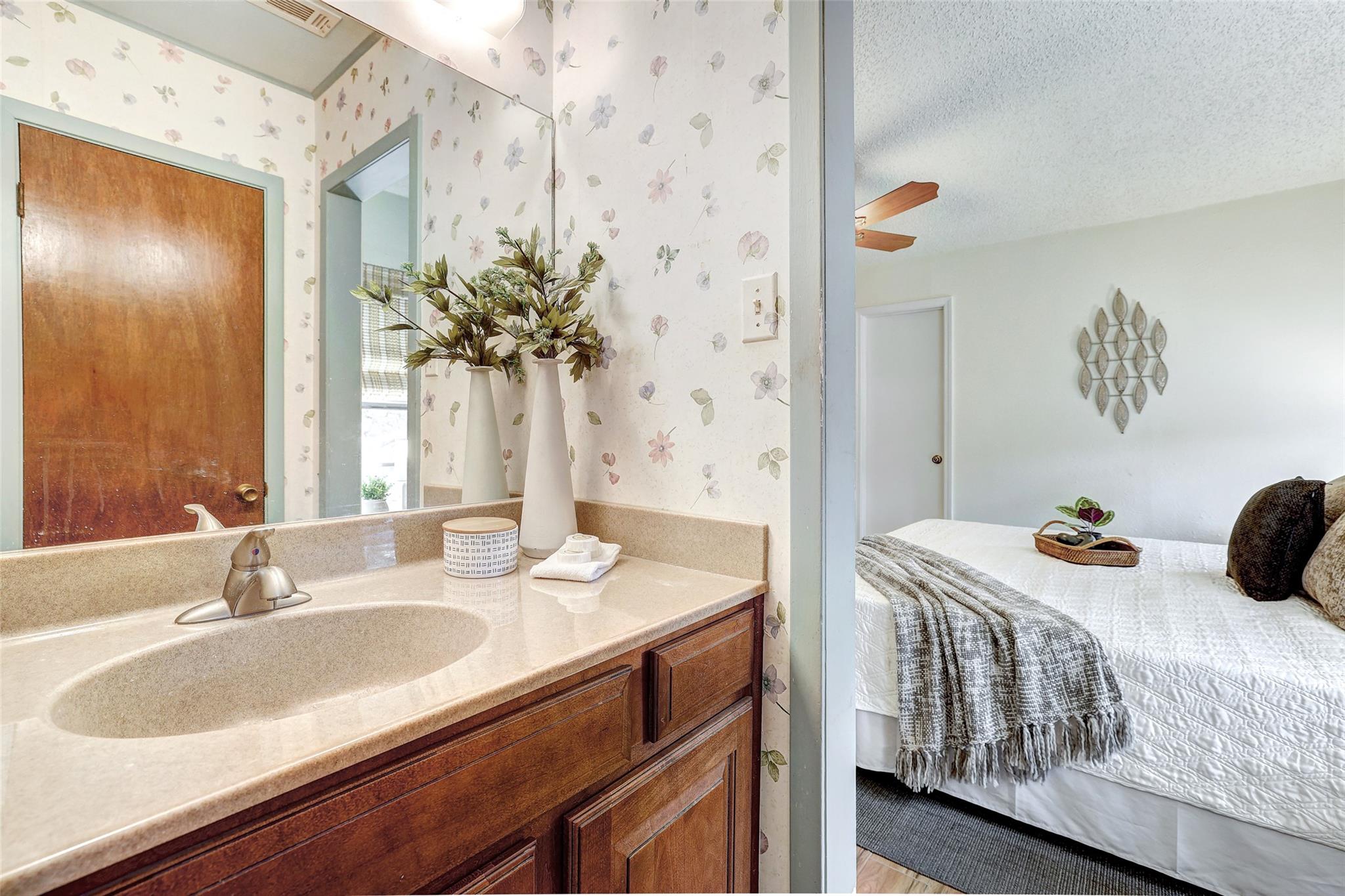 8606 Thunderbird Rd # A & B, Austin, TX 78736