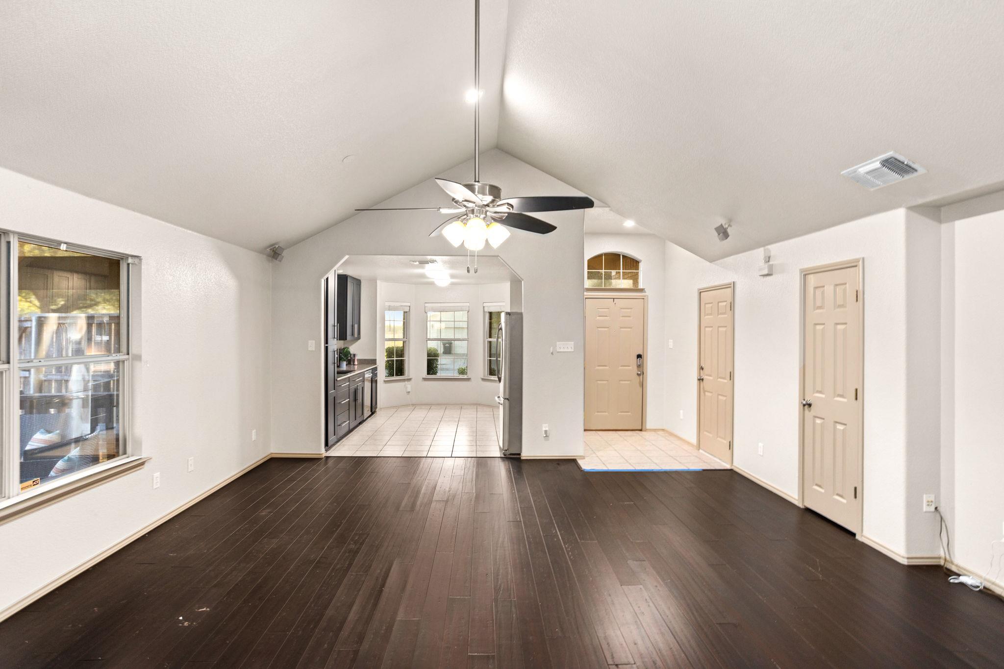 409 Lydia Ln, Thrall, TX 76578