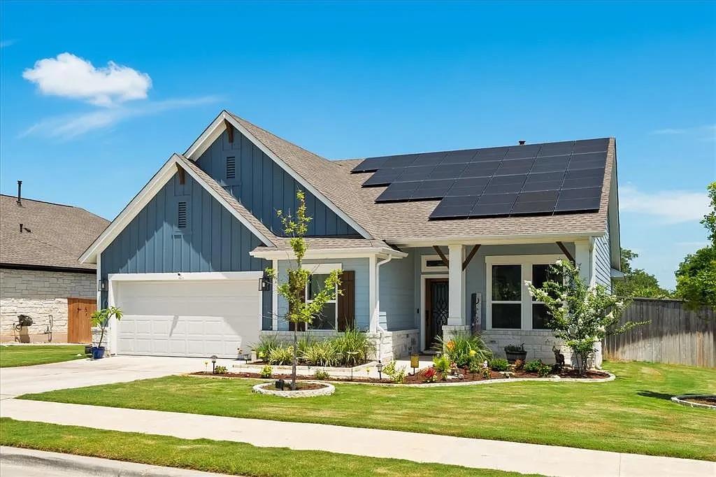 108 Charles Zanco Dr, Bastrop, TX 78602