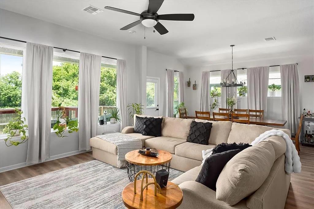 108 Charles Zanco Dr, Bastrop, TX 78602