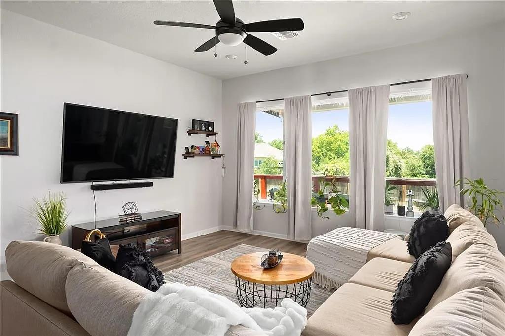 108 Charles Zanco Dr, Bastrop, TX 78602