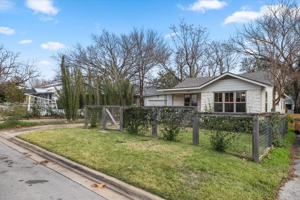 3007 E 18th St, Austin, TX 78702