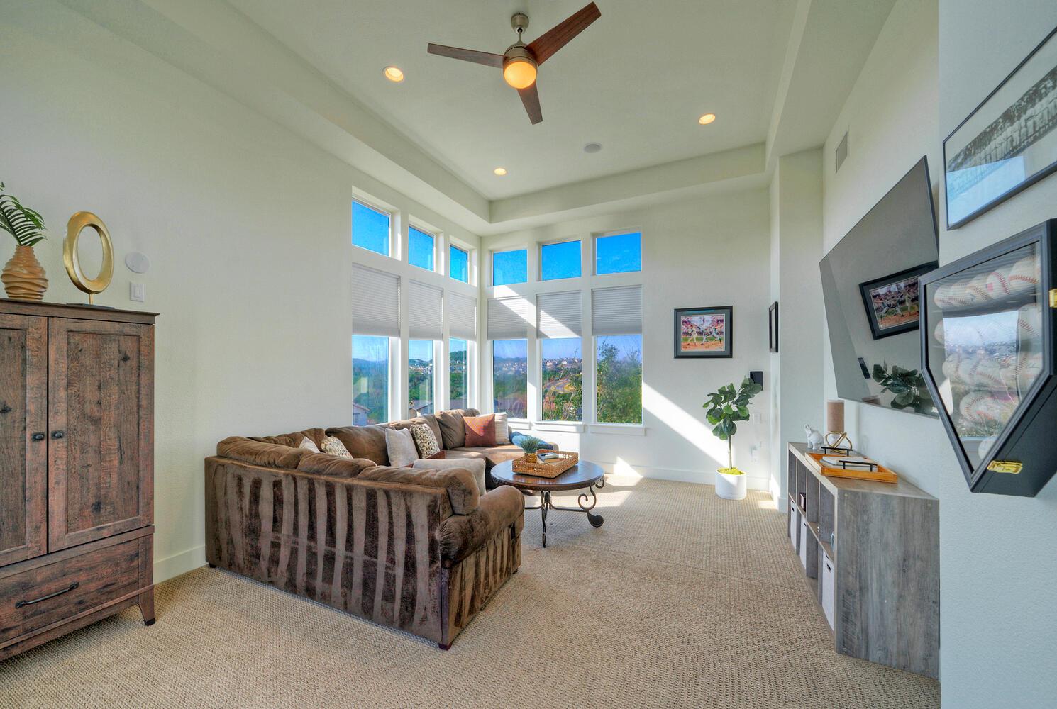 106 Bisset Ct, Austin, TX 78738