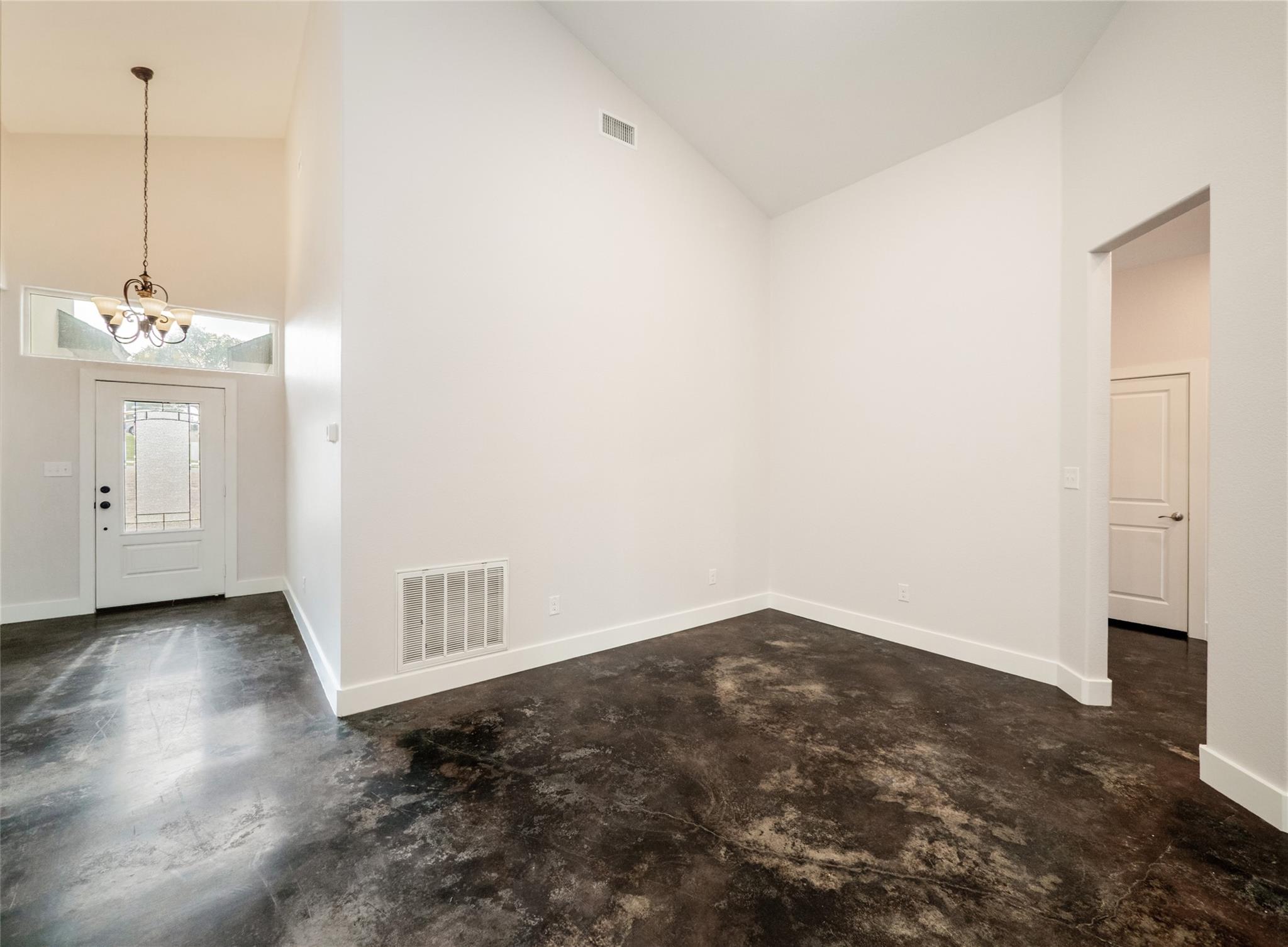 93 Primrose Ln, Marble Falls, TX 78654