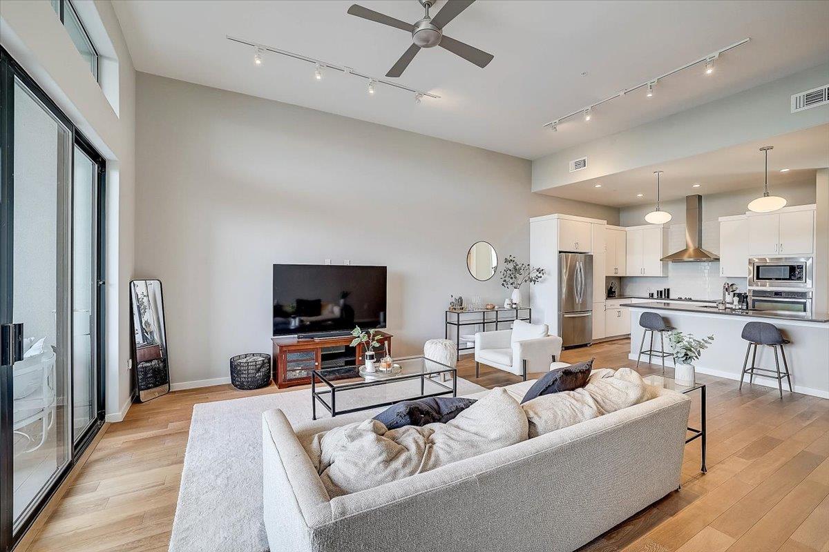 5921 Hi Line Rd # 1204, Austin, TX 78734