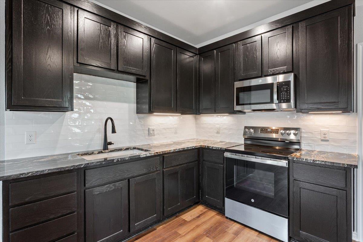 10940 Wedel Cemetery Rd, Rogers, TX 76569