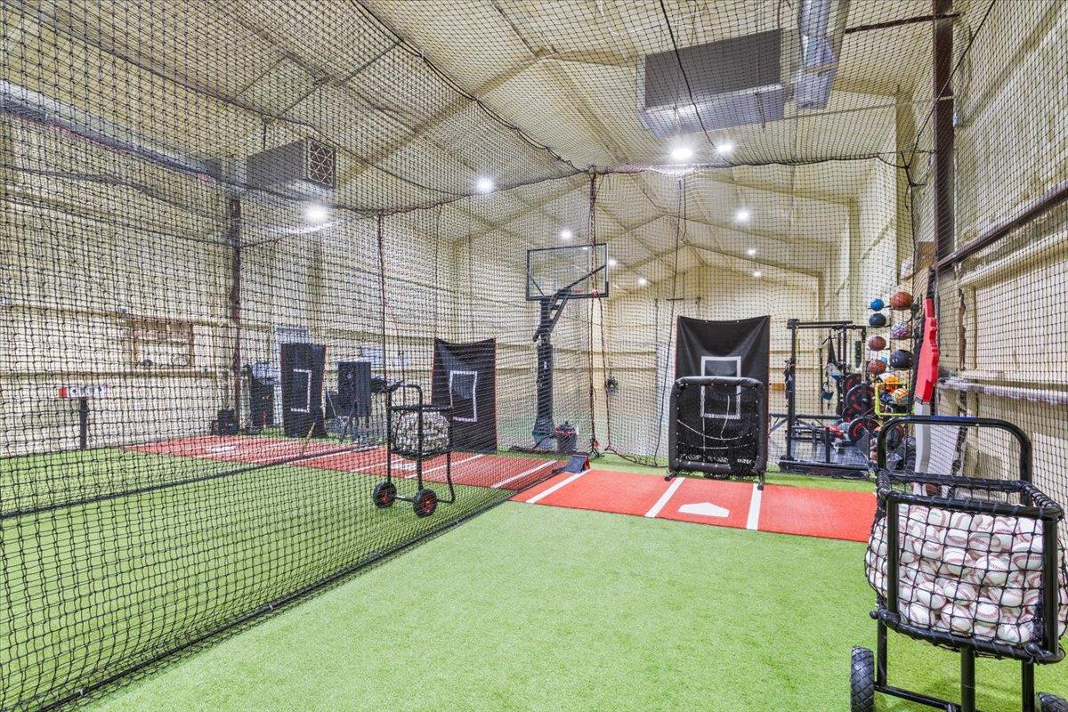 10940 Wedel Cemetery Rd, Rogers, TX 76569