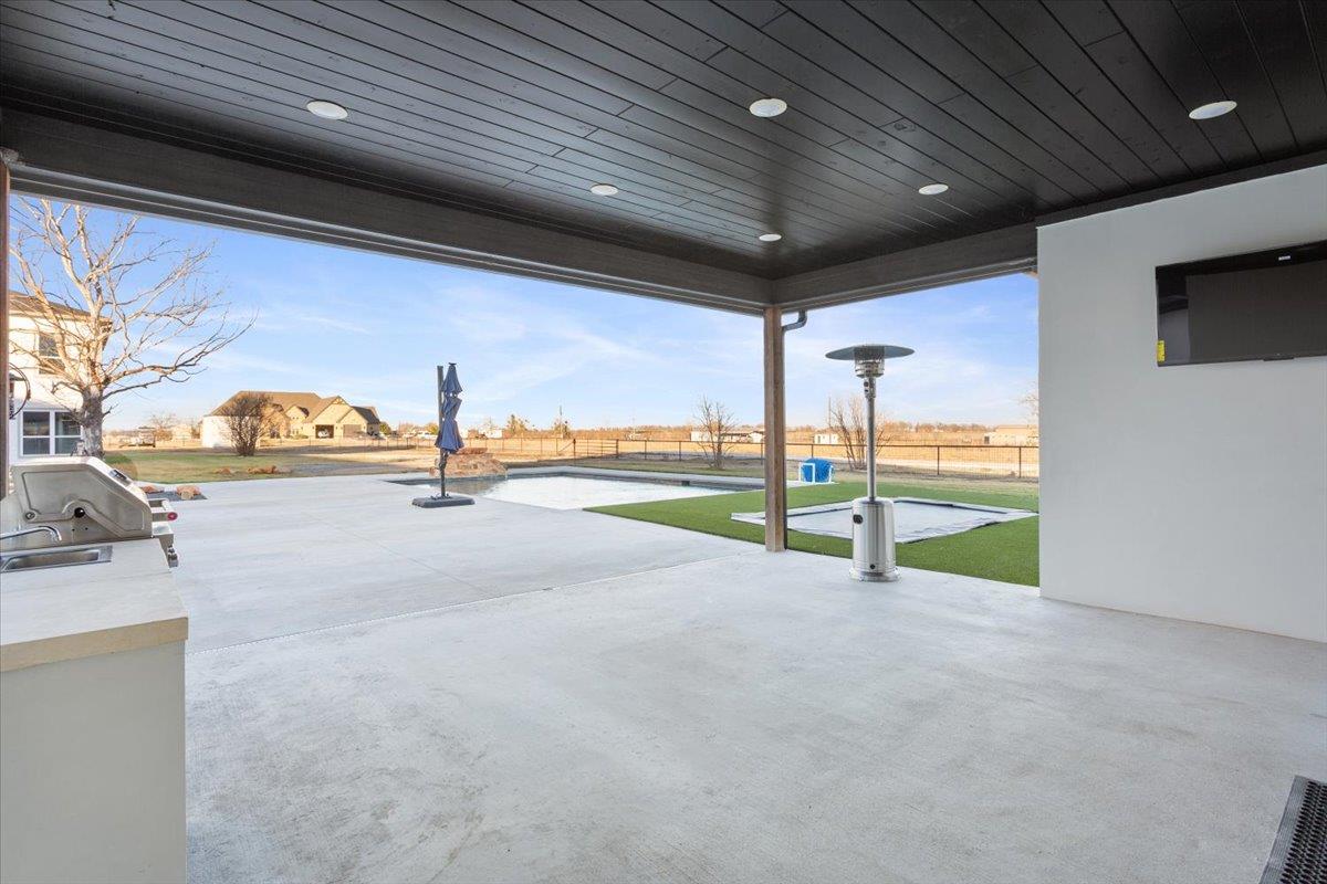 10940 Wedel Cemetery Rd, Rogers, TX 76569