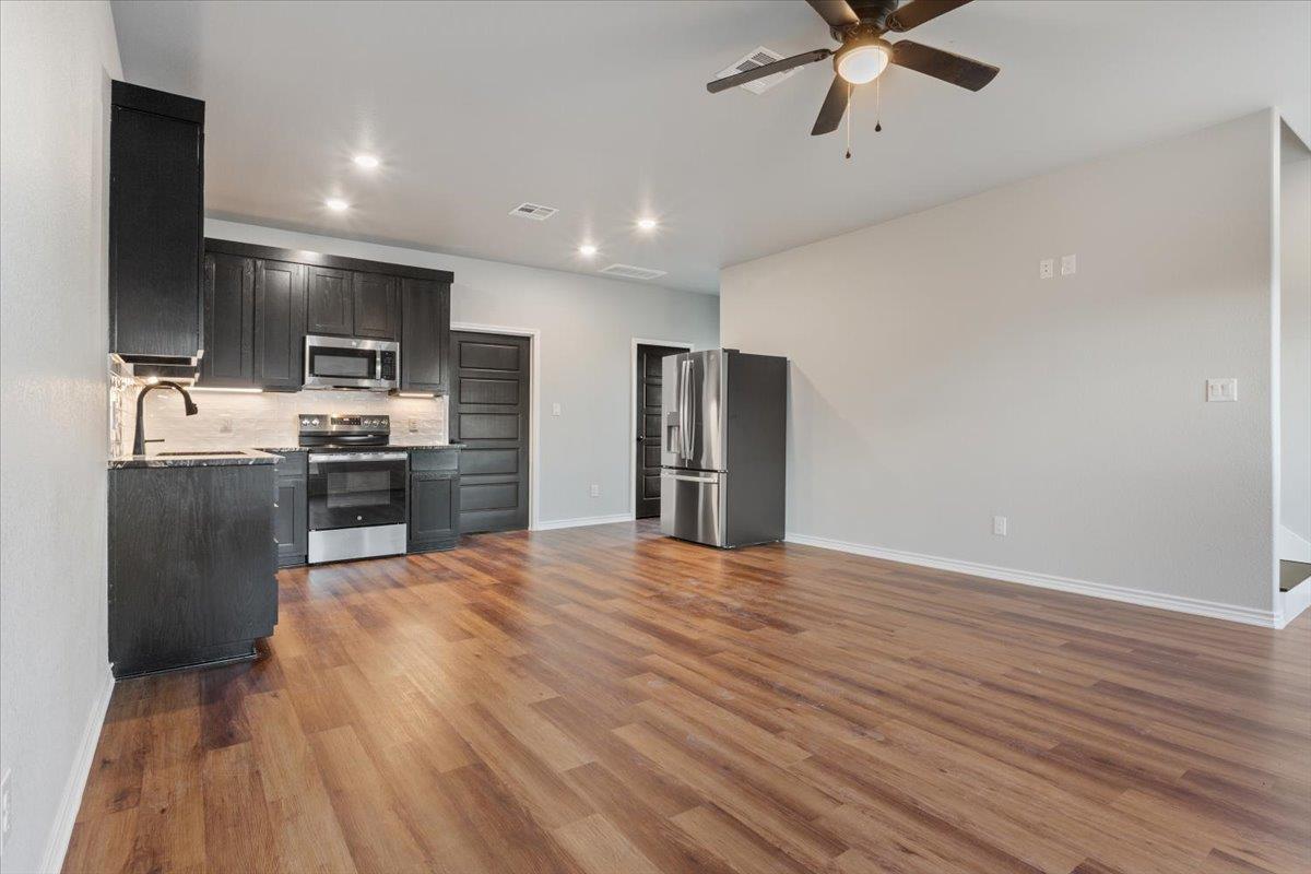 10940 Wedel Cemetery Rd, Rogers, TX 76569