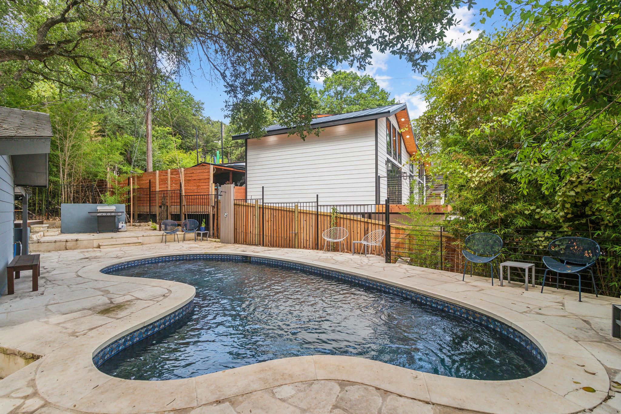 1501 Rockdale Cir # B, Austin, TX 78704