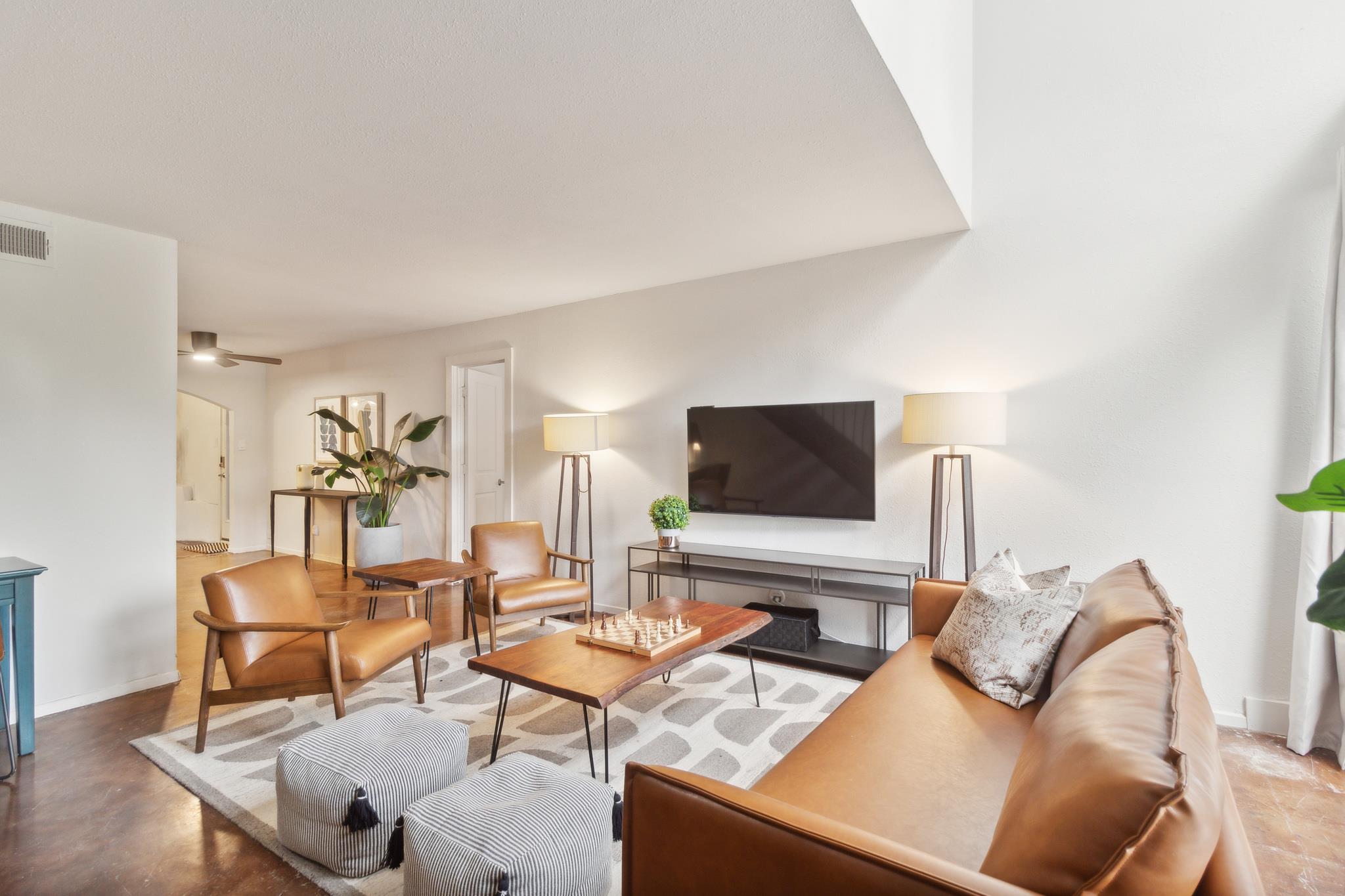 1501 Rockdale Cir # B, Austin, TX 78704