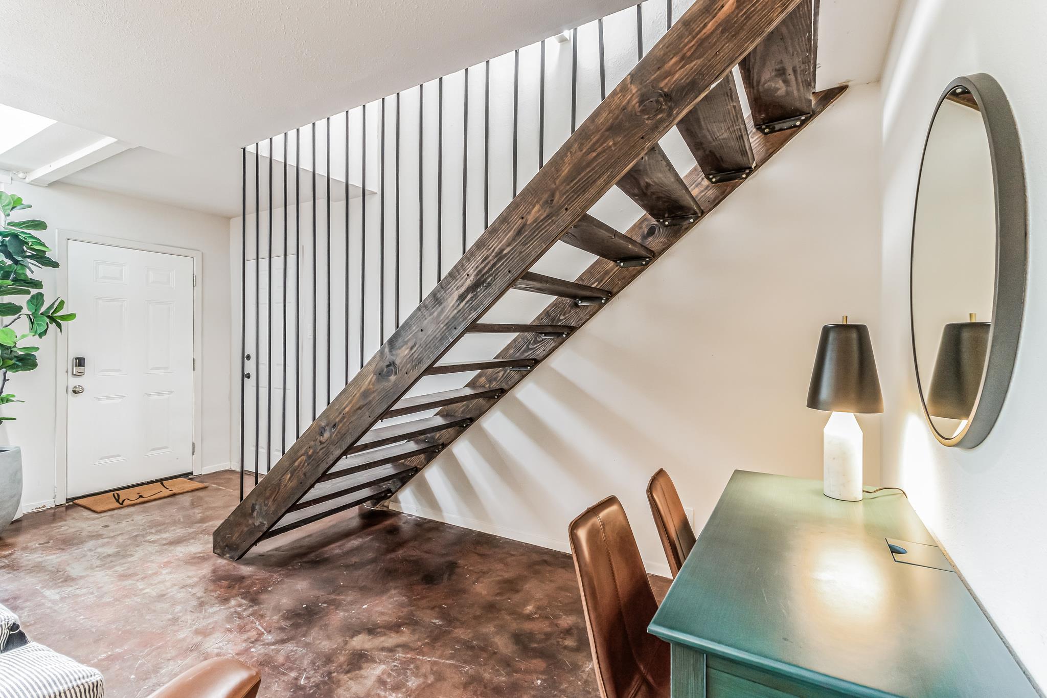 1501 Rockdale Cir # B, Austin, TX 78704