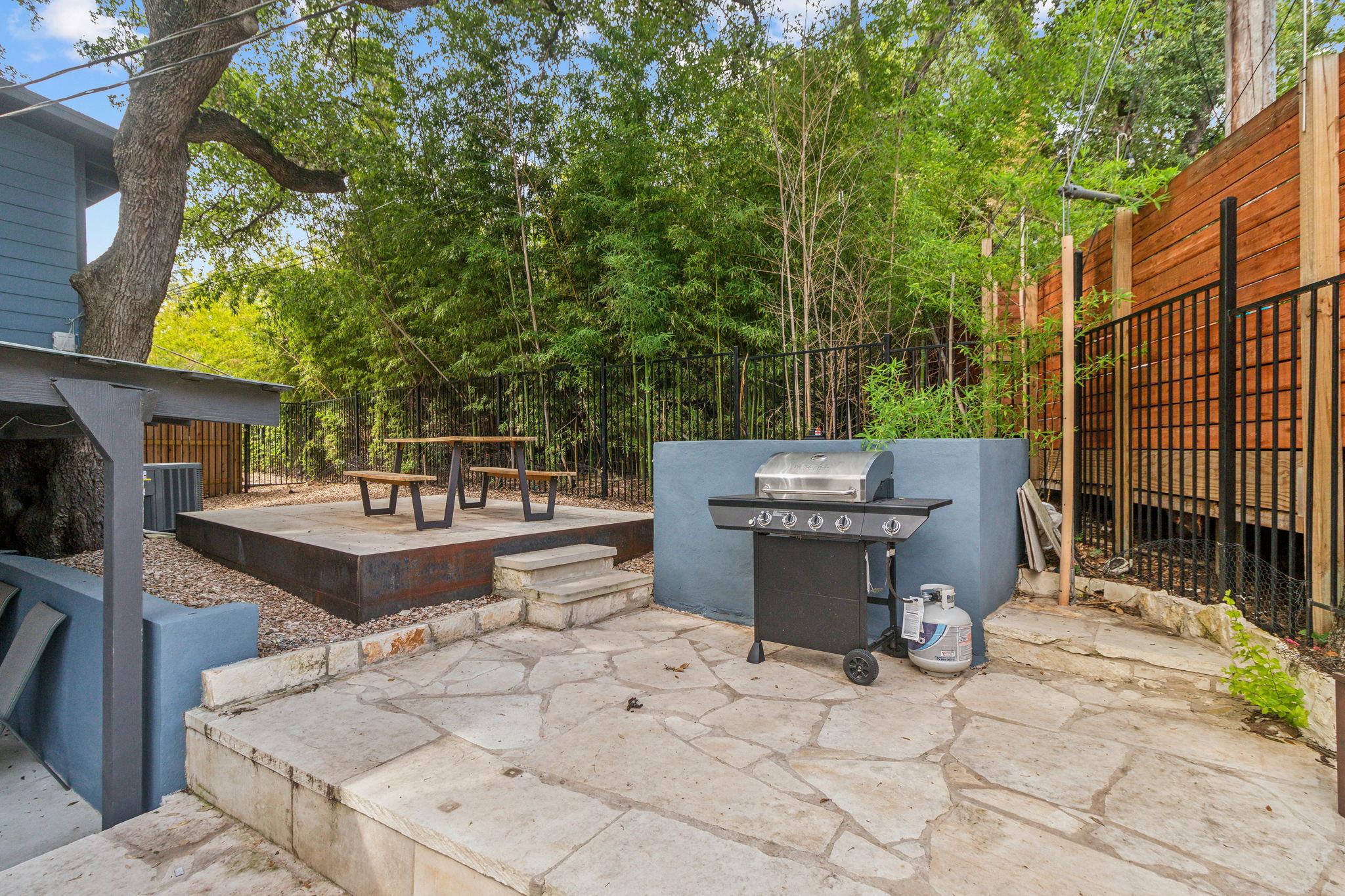 1501 Rockdale Cir # B, Austin, TX 78704