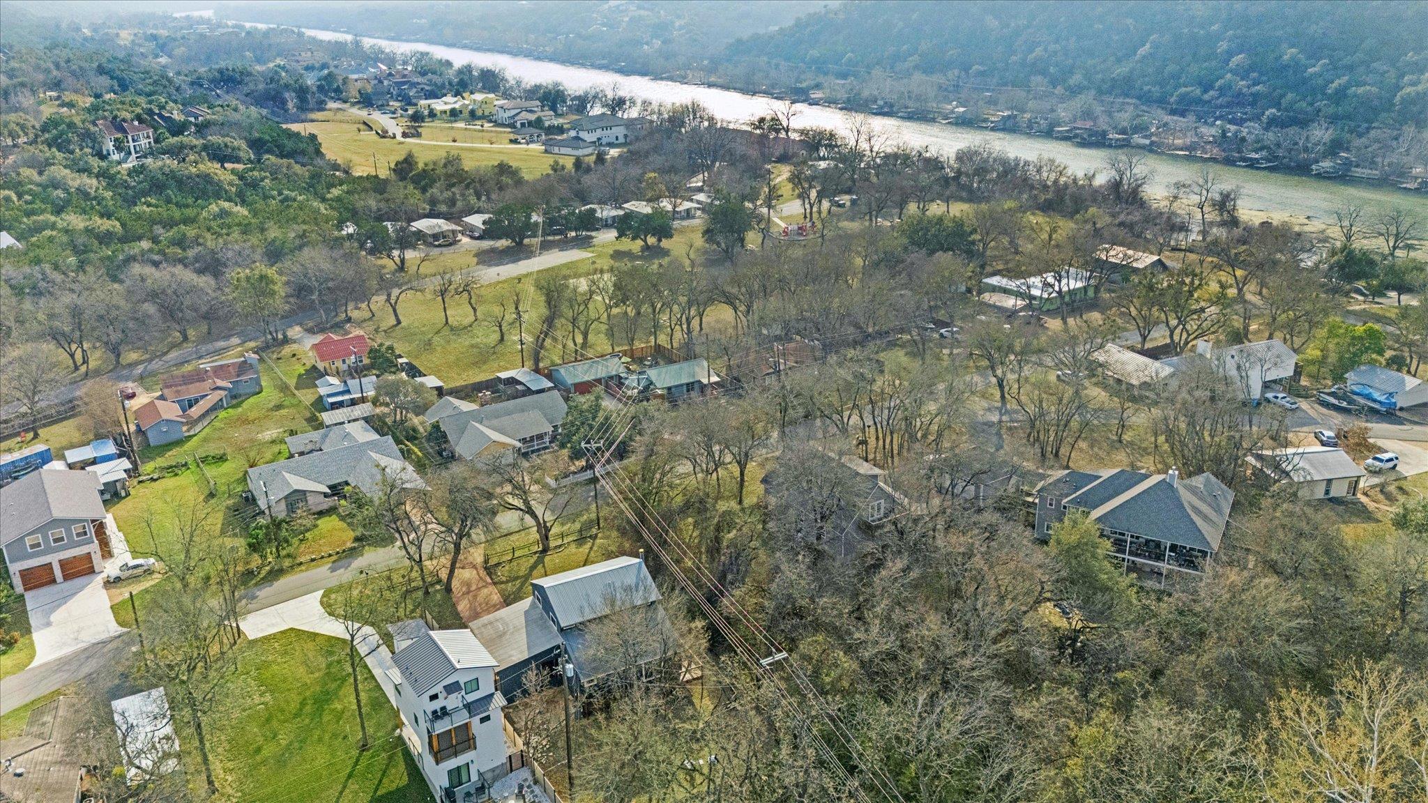 13918 Hummingbird Ln, Austin, TX 78732