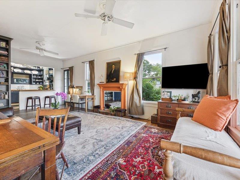 1000 Baylor St, Austin, TX 78703