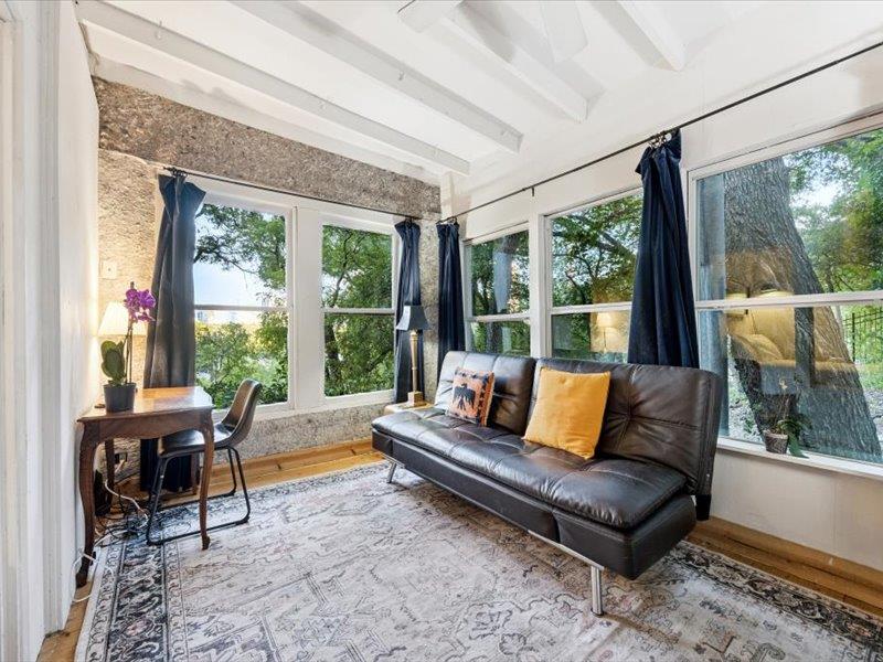 1000 Baylor St, Austin, TX 78703