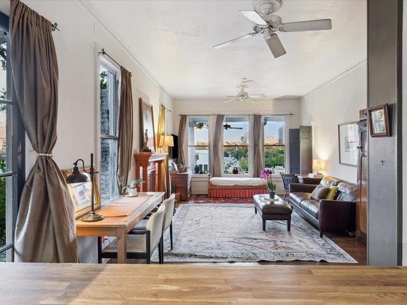 1000 Baylor St, Austin, TX 78703