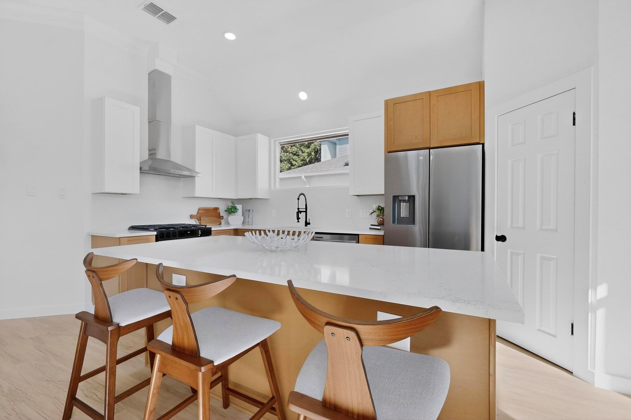 15217 Natural Spring Way, Austin, TX 78728