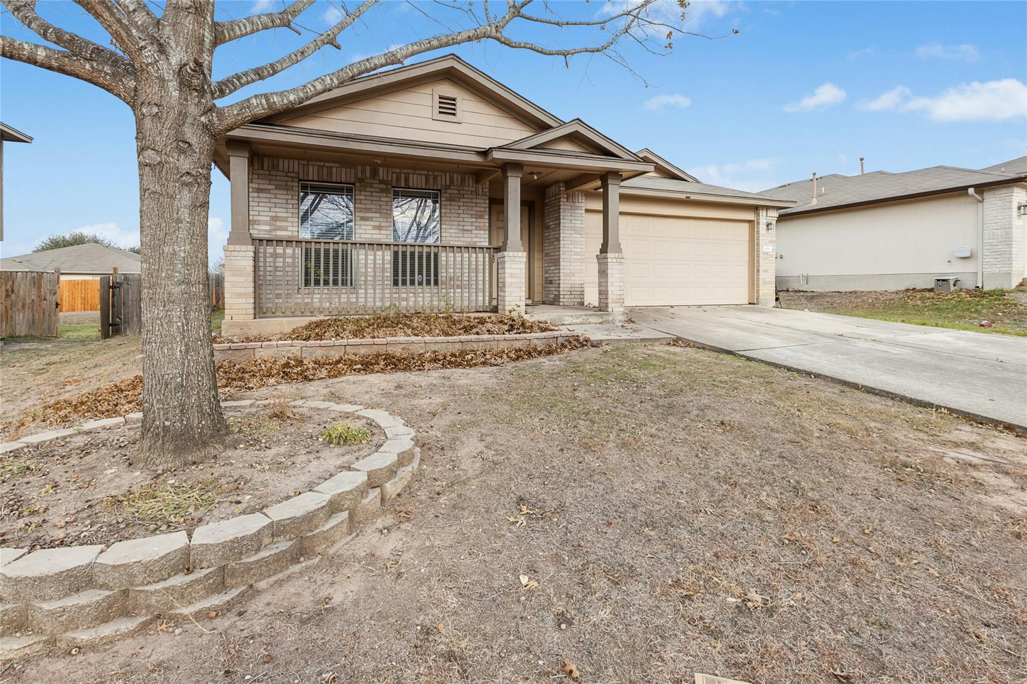 386 Paddington Dr, Kyle, TX 78640