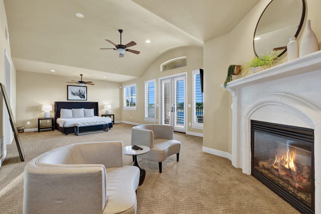 1745 Lakeside Dr W, Canyon Lake, TX 78133