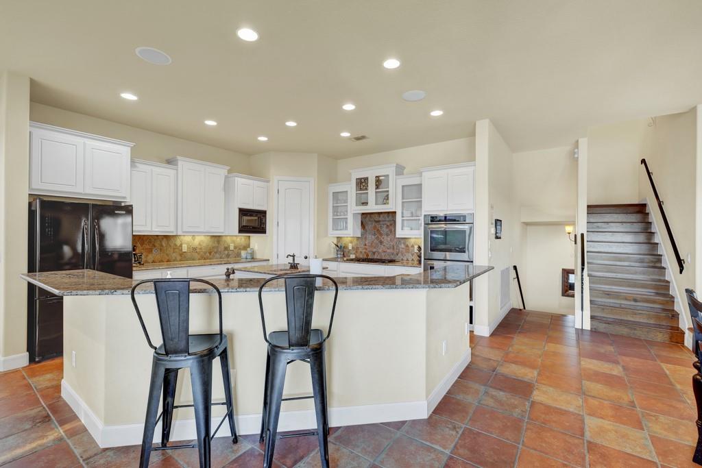 1745 Lakeside Dr W, Canyon Lake, TX 78133