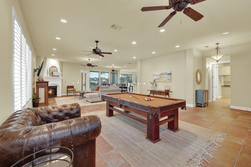 1745 Lakeside Dr W, Canyon Lake, TX 78133