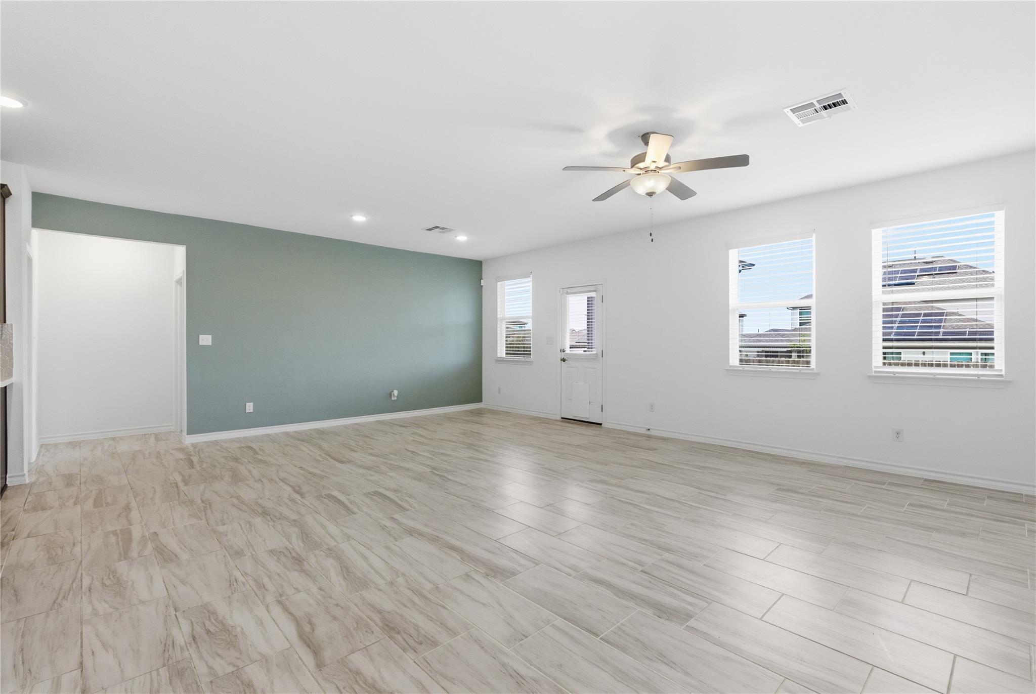 209 Thurman Holt Rd, Hutto, TX 78634