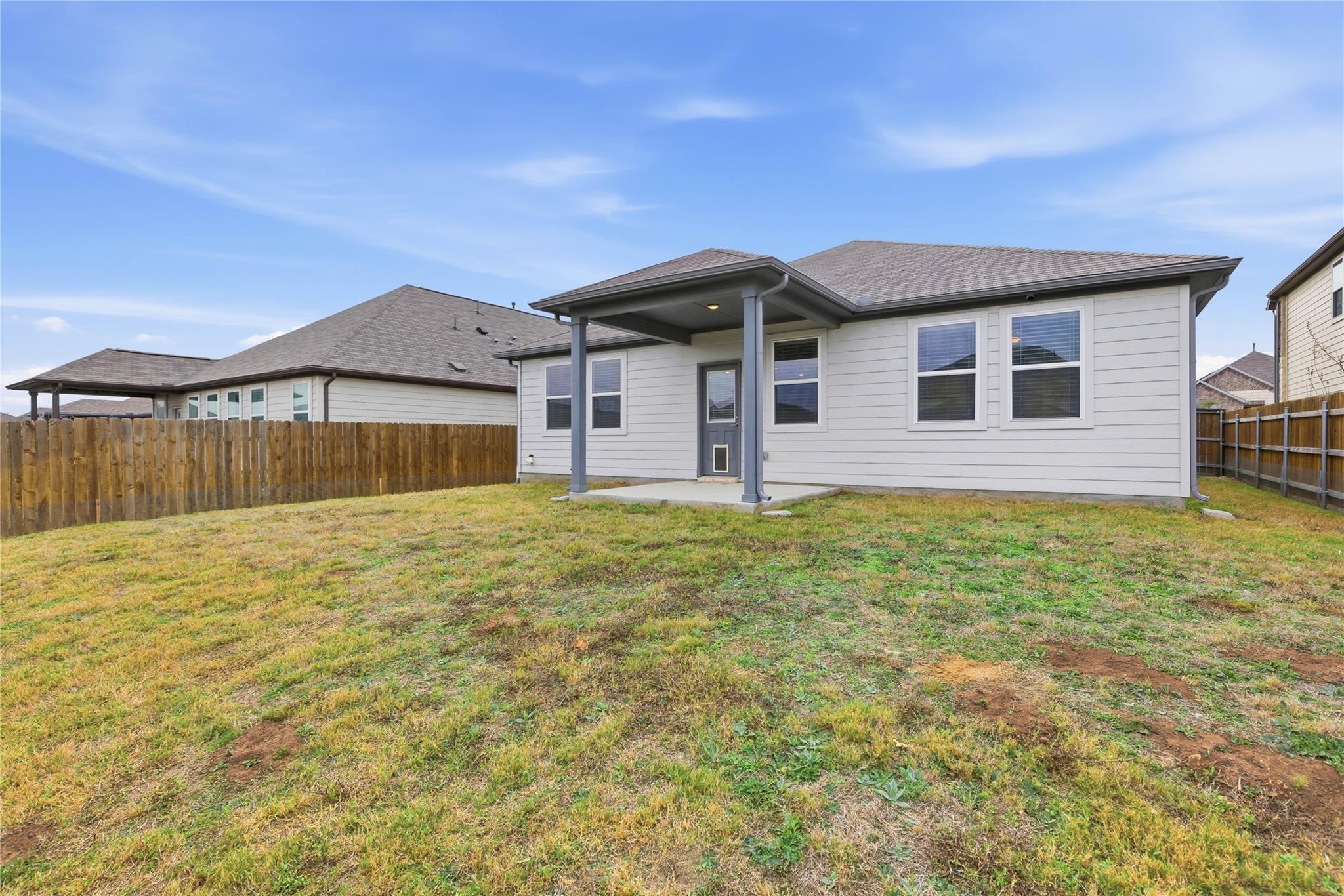 209 Thurman Holt Rd, Hutto, TX 78634