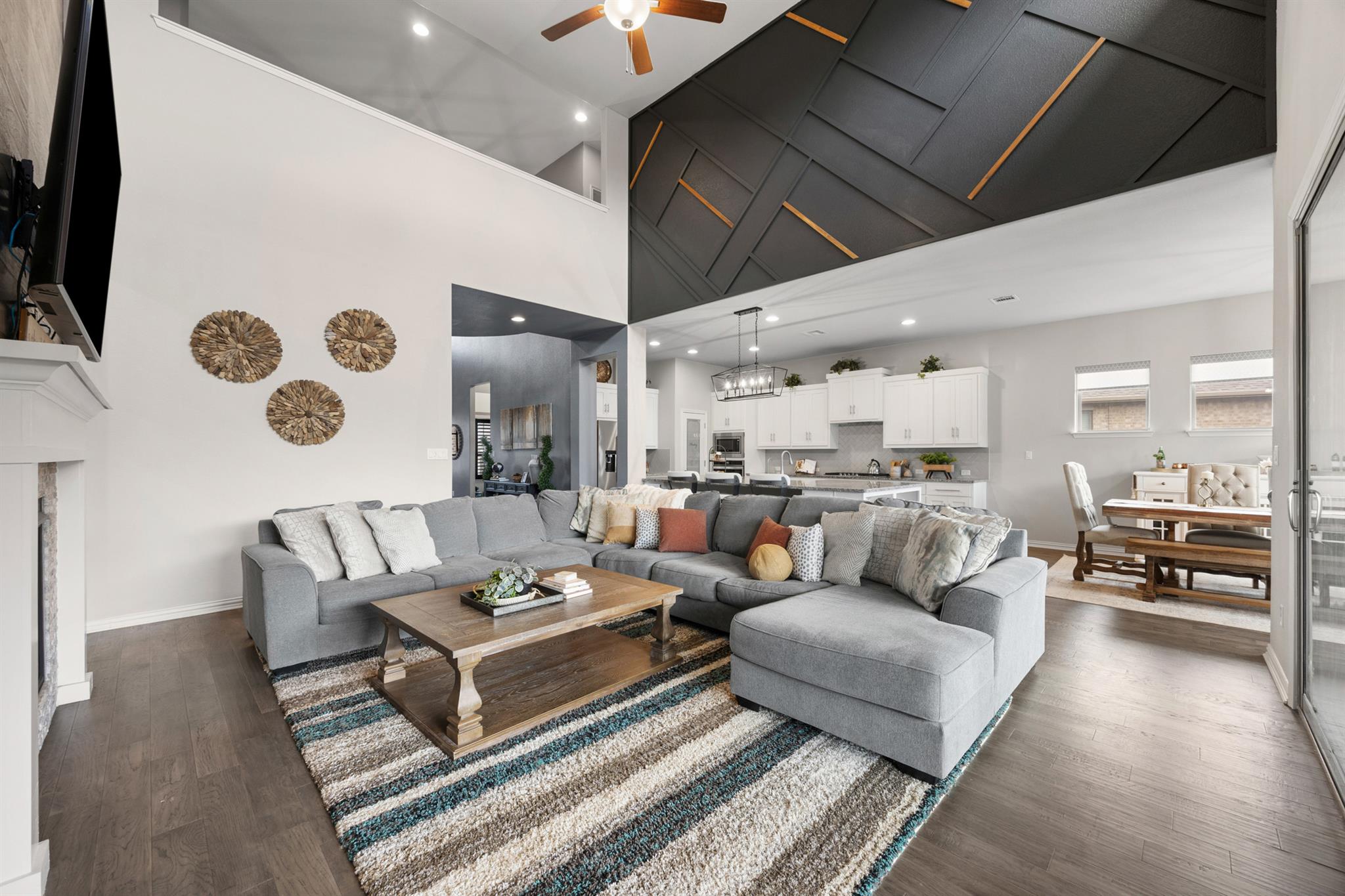 614 Painted Creek Way, Kyle, TX 78640